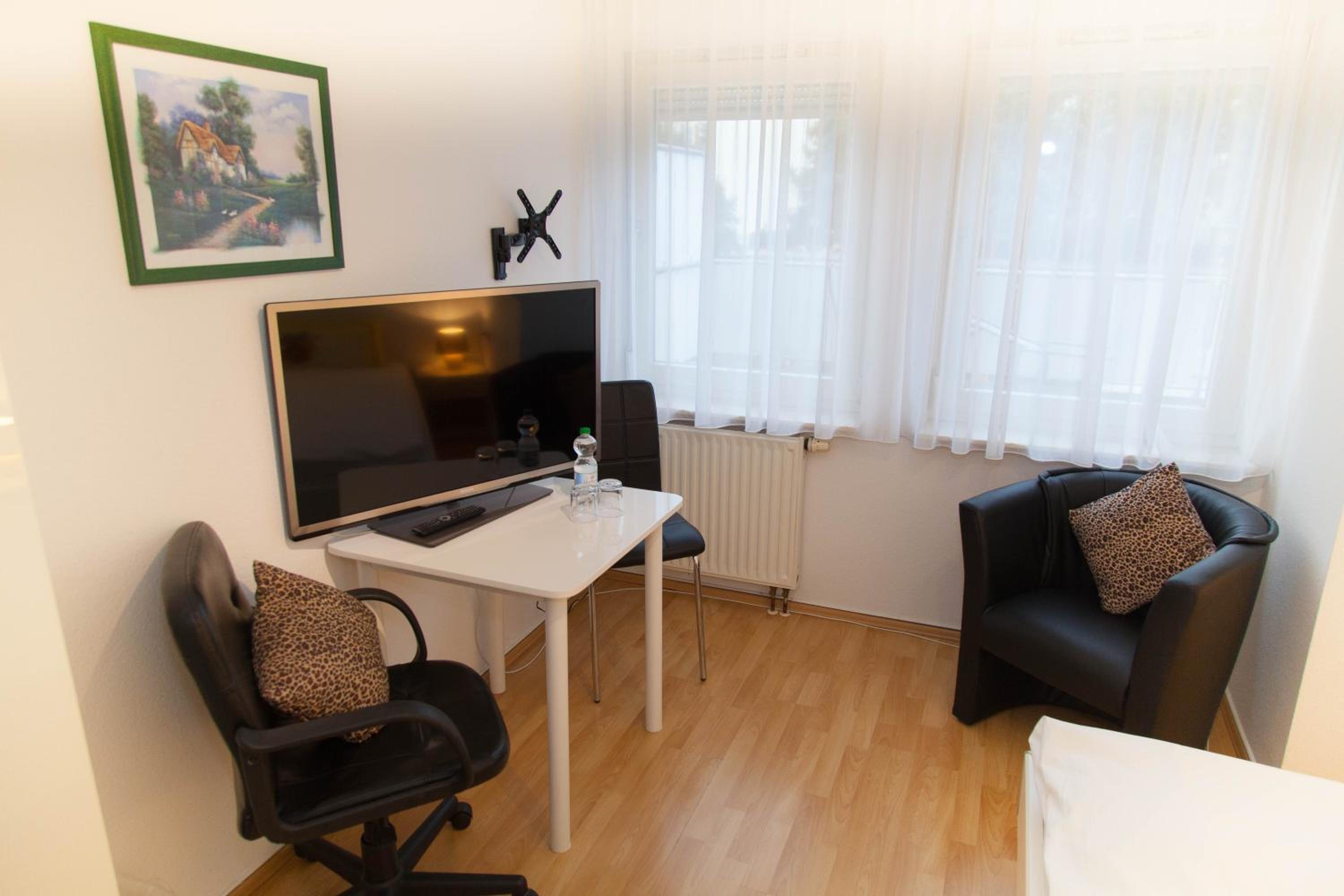 Two-Bedroom Apartment - Photo 29