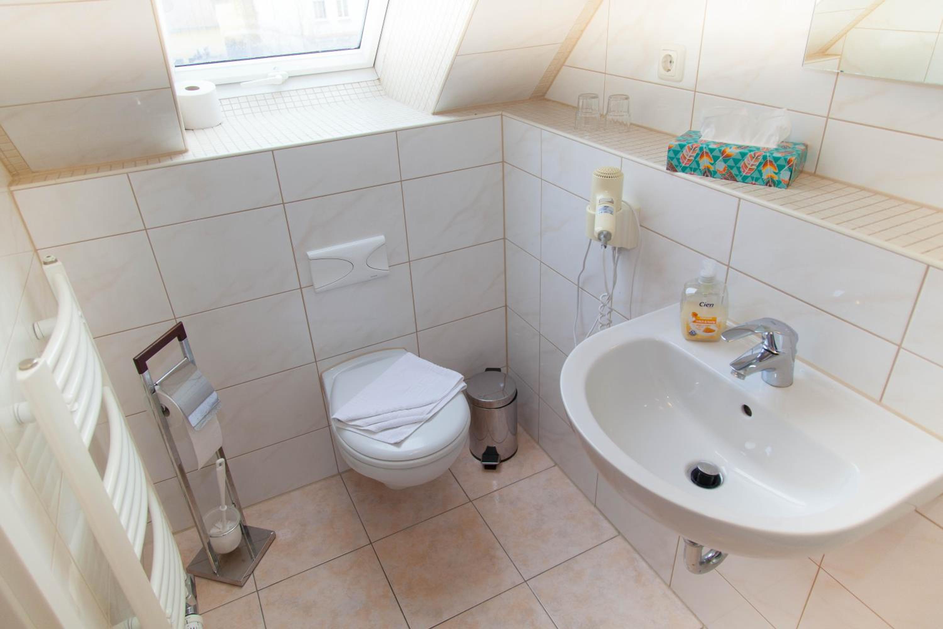 Two-Bedroom Apartment - Photo 27
