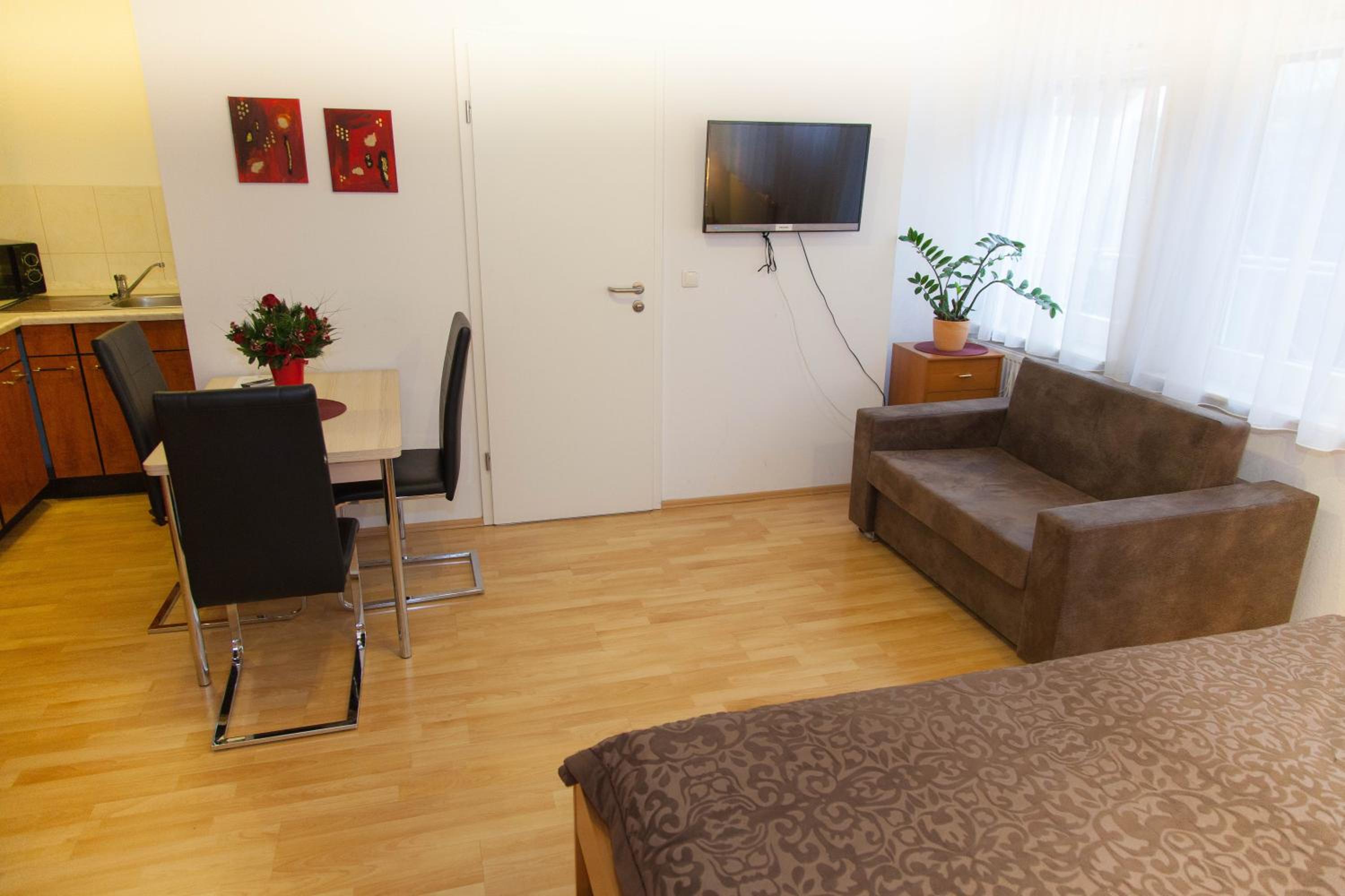 Two-Bedroom Apartment - Photo 23