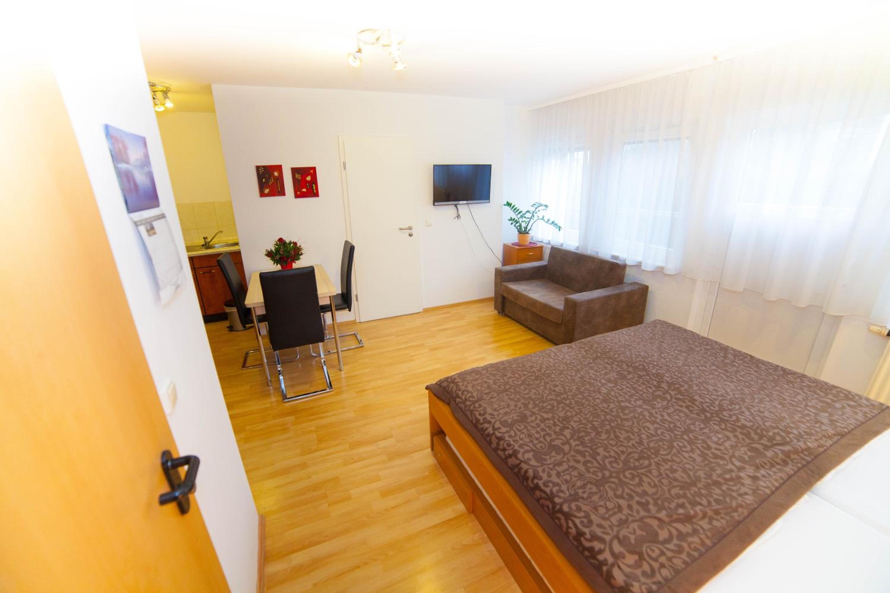 Two-Bedroom Apartment - Photo 9