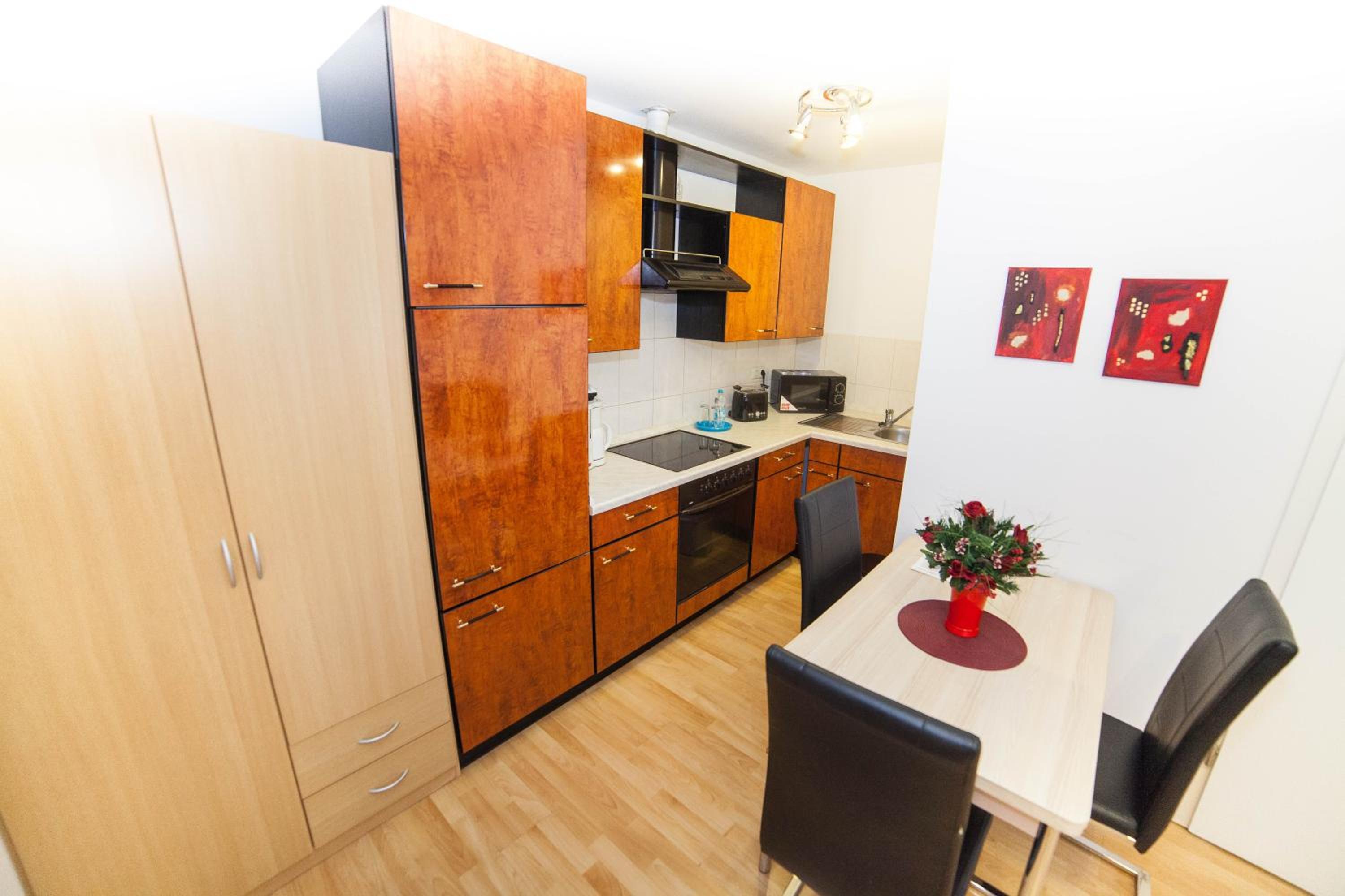 Two-Bedroom Apartment - Photo 8