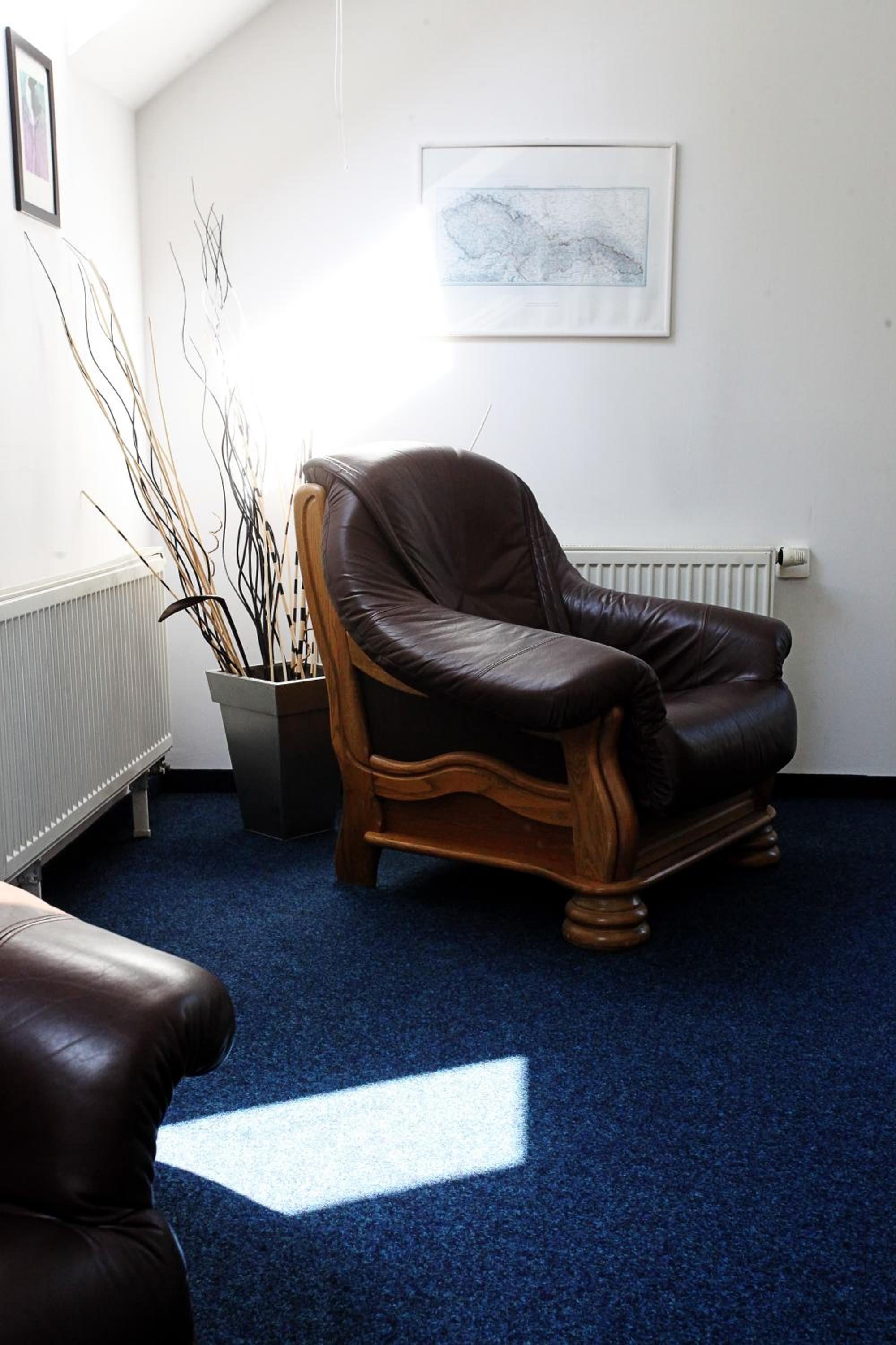 Quadruple Room with Bath - Photo 5