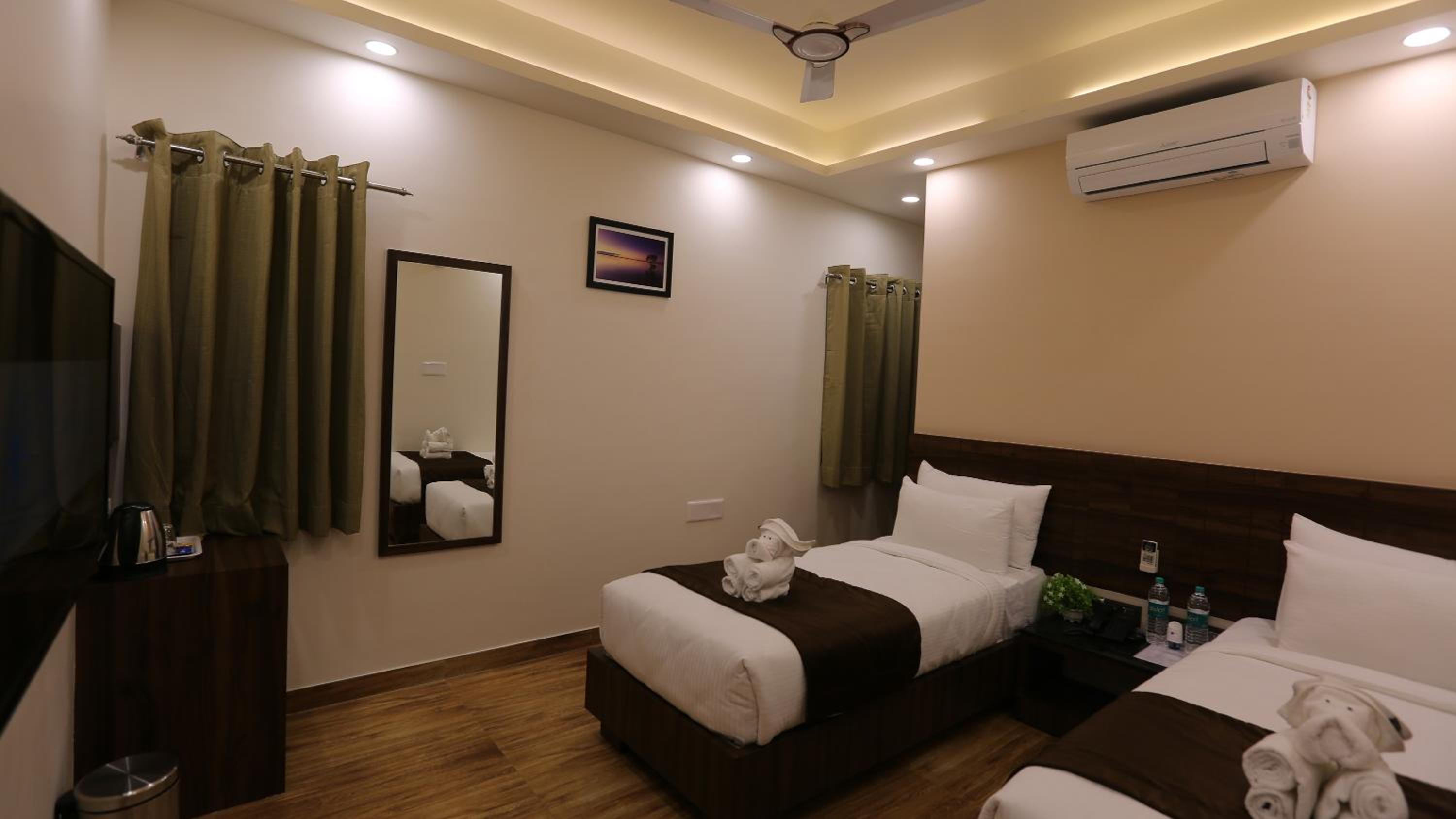 Deluxe Twin Room - Photo 3