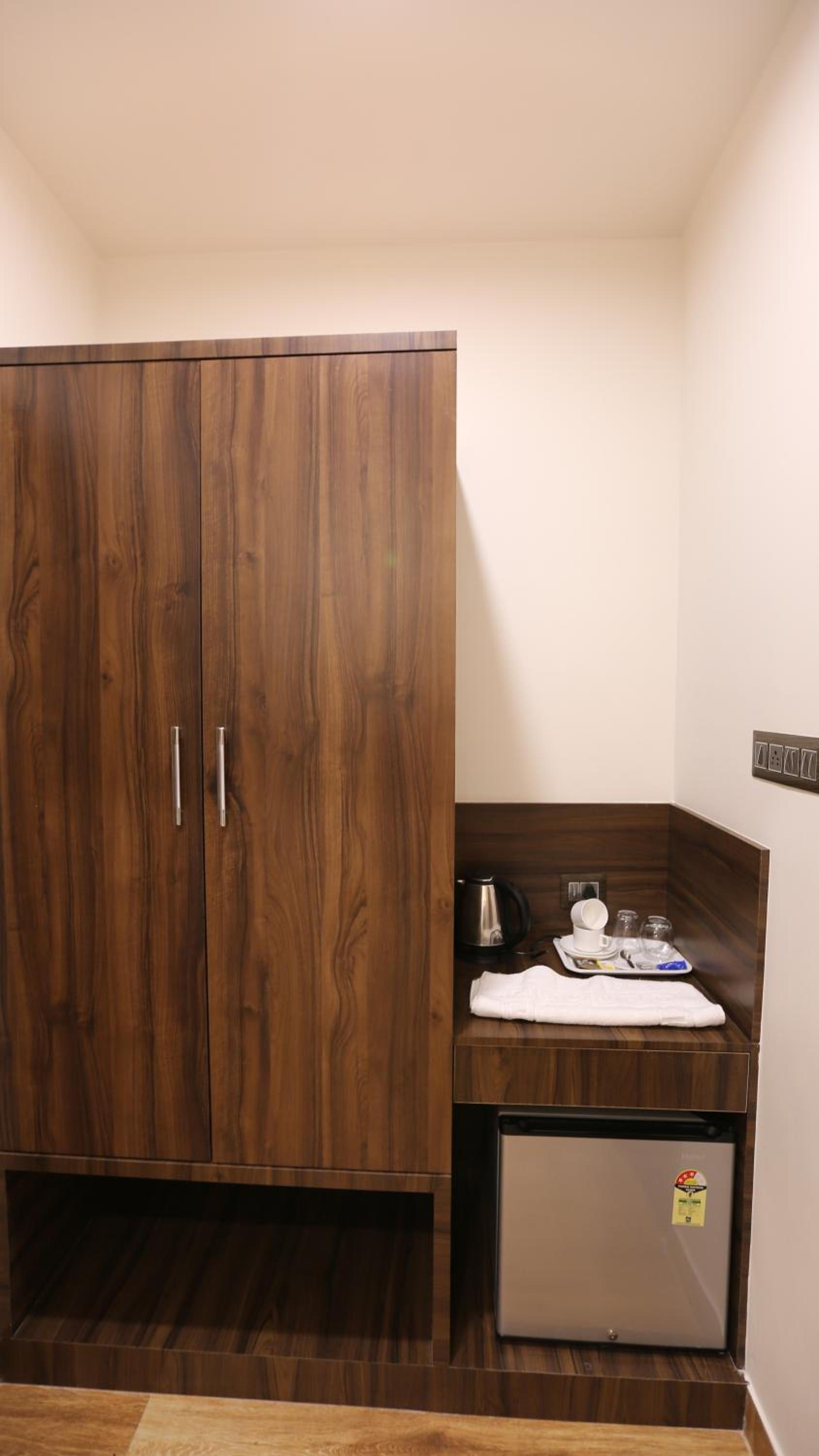 Deluxe Twin Room - Photo 12