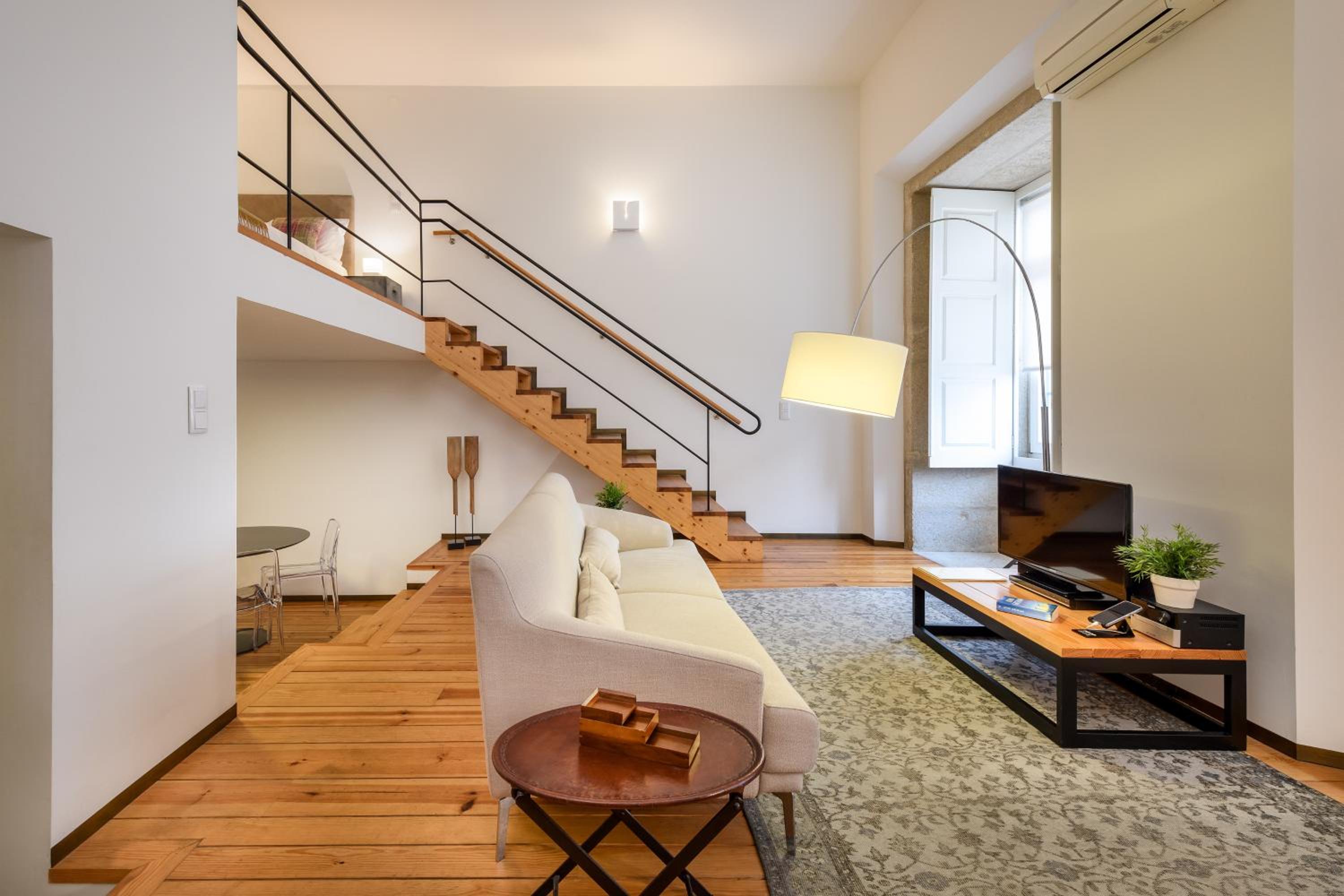 Loft - Photo 5