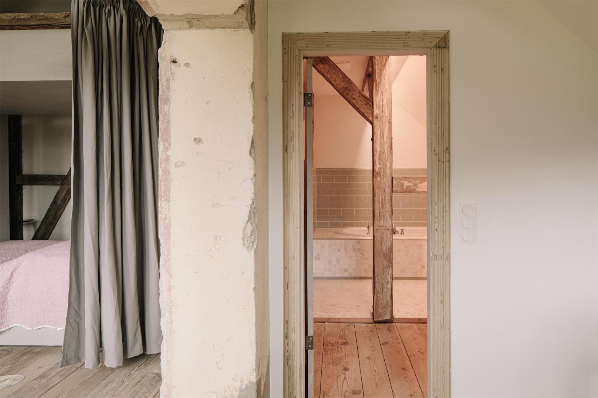 Studio Apartment 9 photo 2