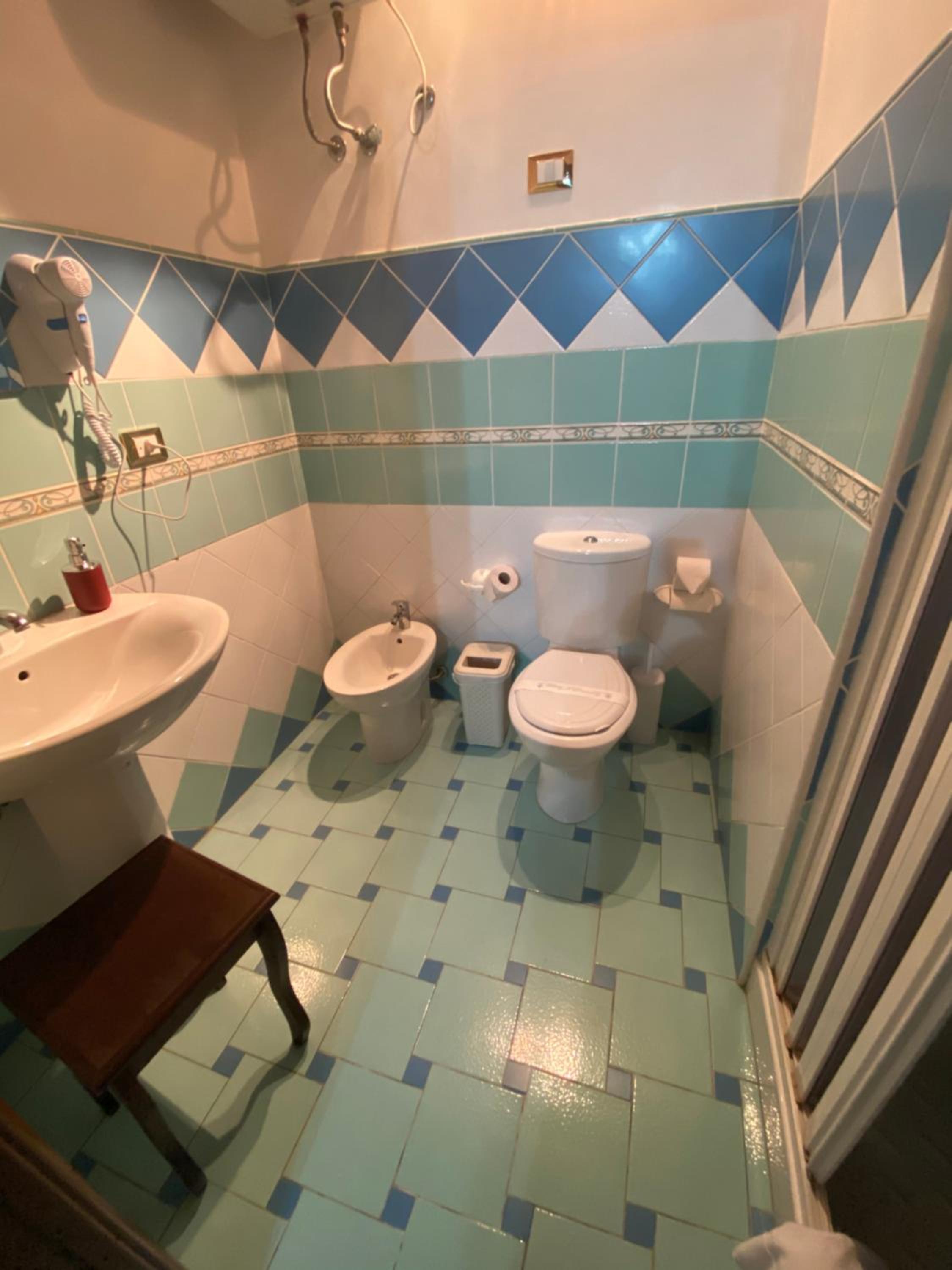 Double Room with Balcony - Photo 27