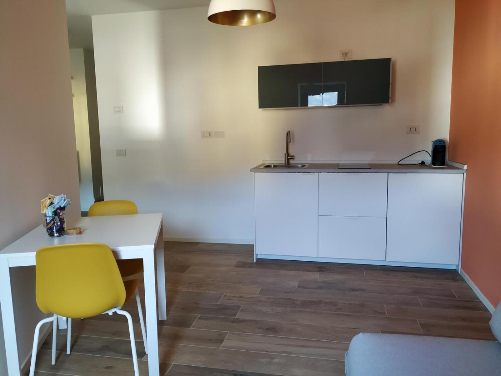 Studio Apartment with One Double Bed photo 2
