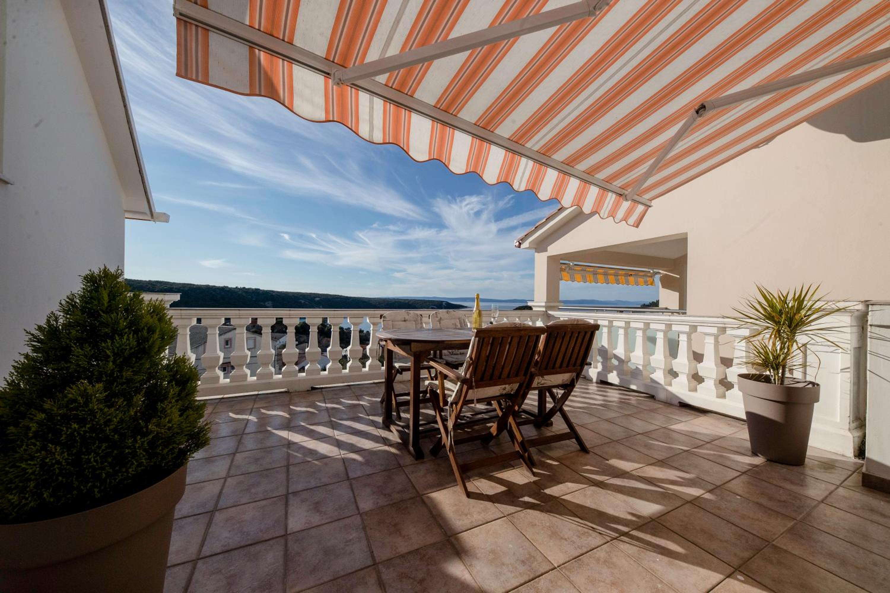 Apartment with Sea View photo 3