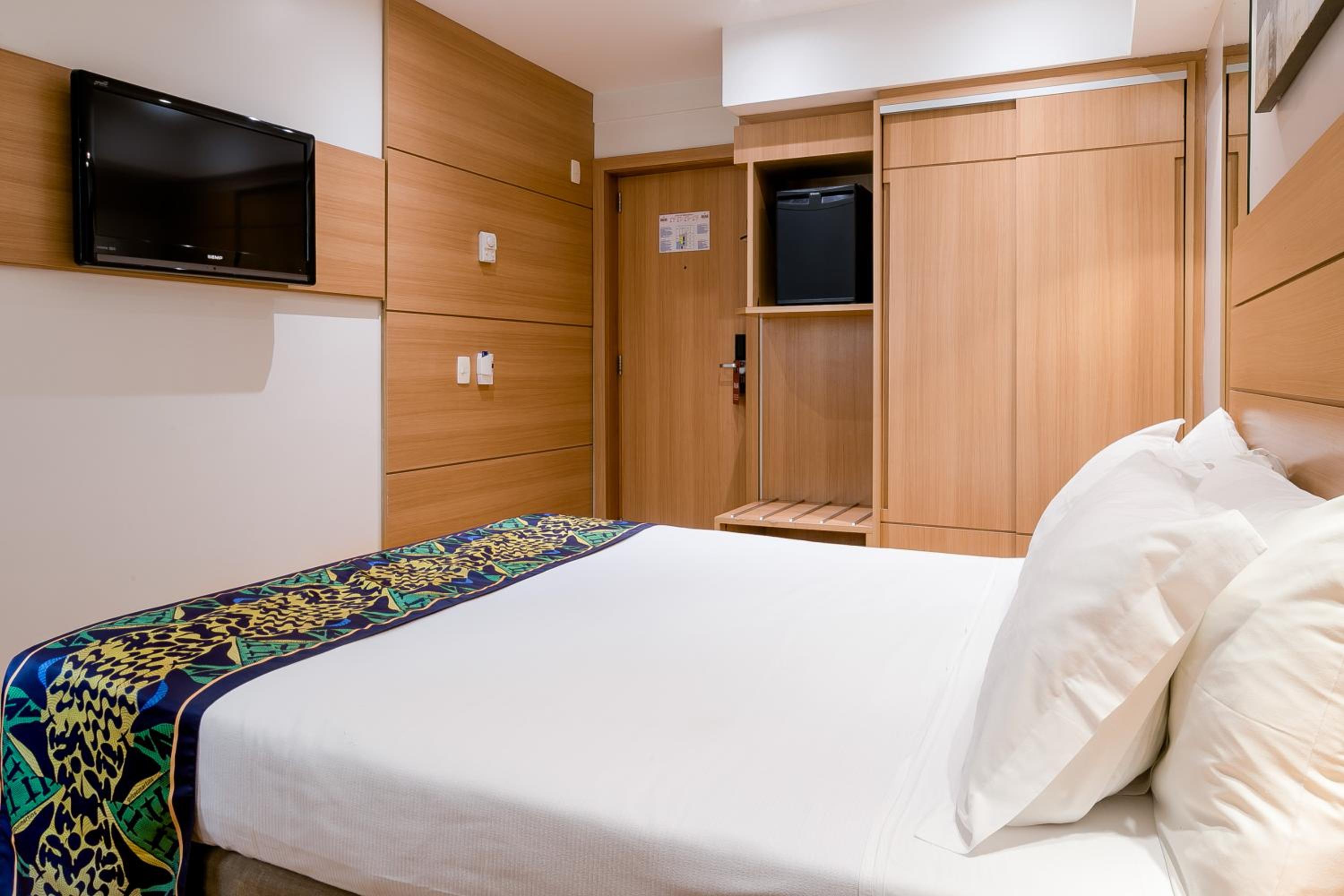 Standard  Double Room - Photo 8