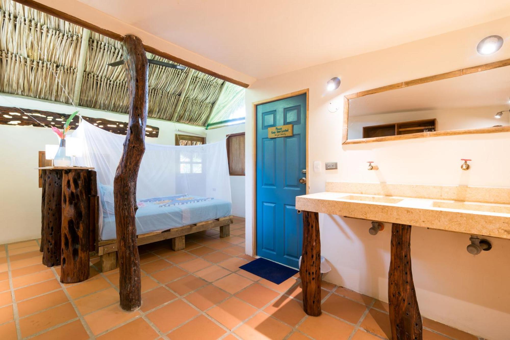 Double Room with Private Bathroom photo 2