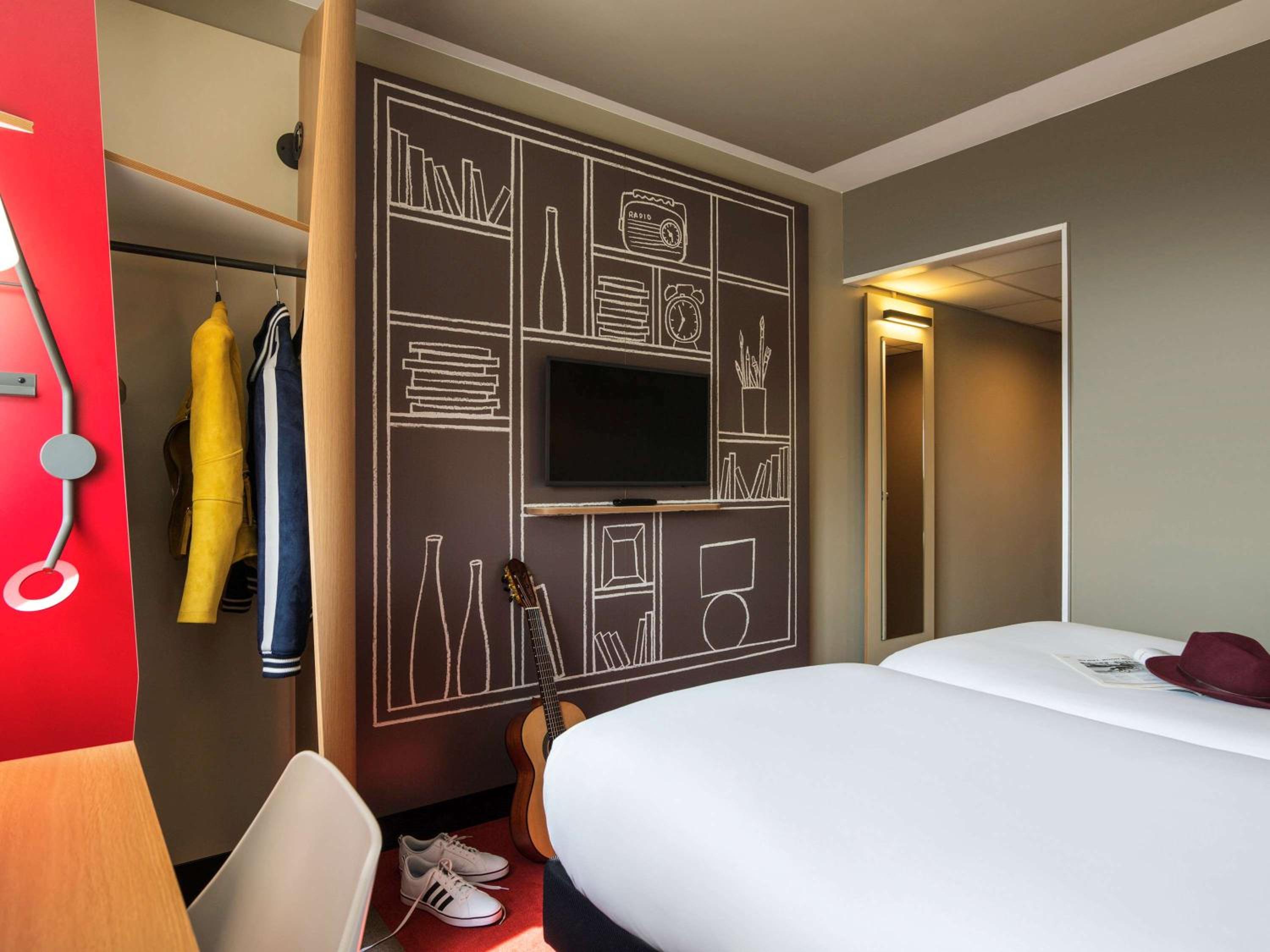 Standard Twin Room - Photo 7