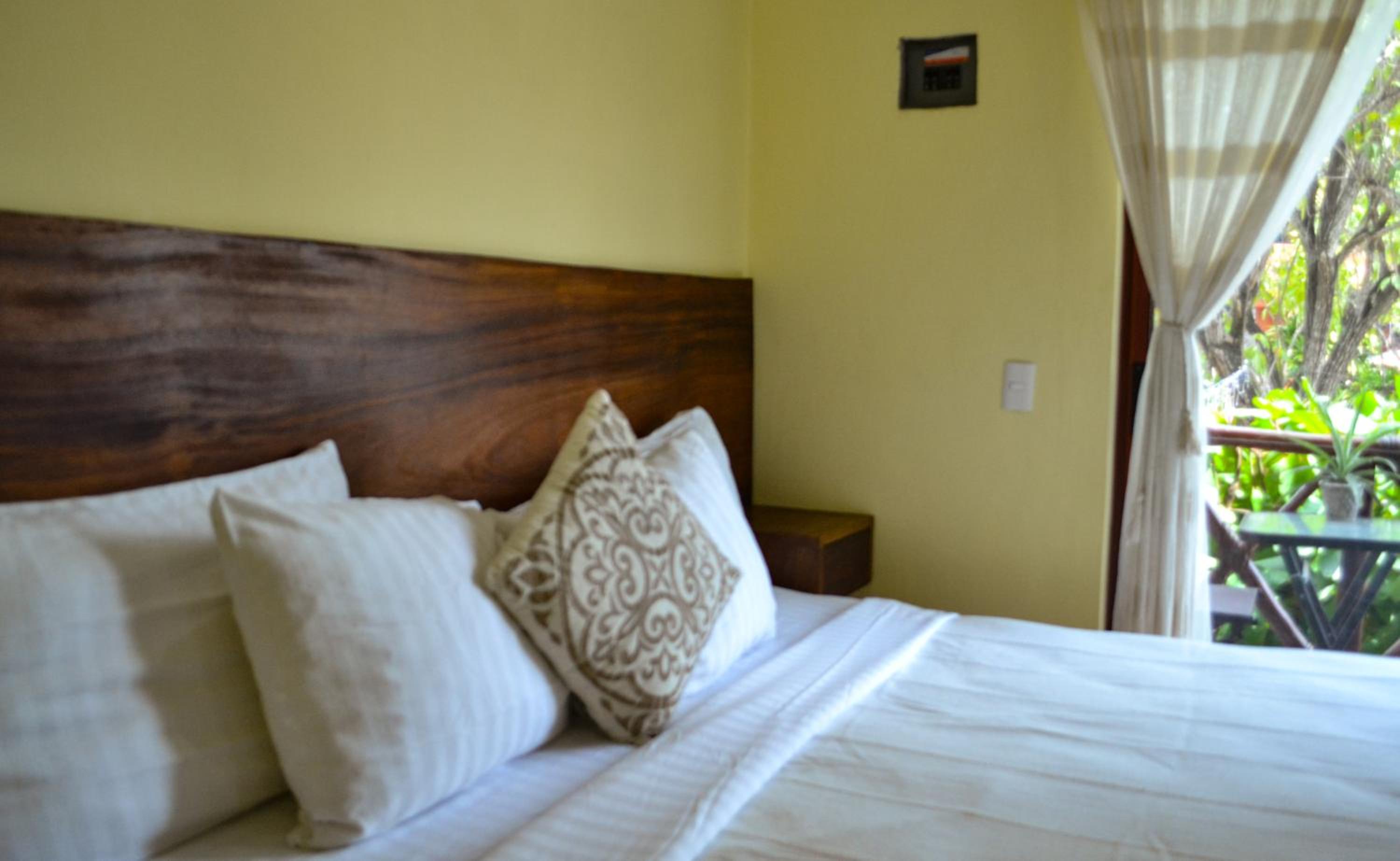 Studio Apartment with Balcony - Photo 25
