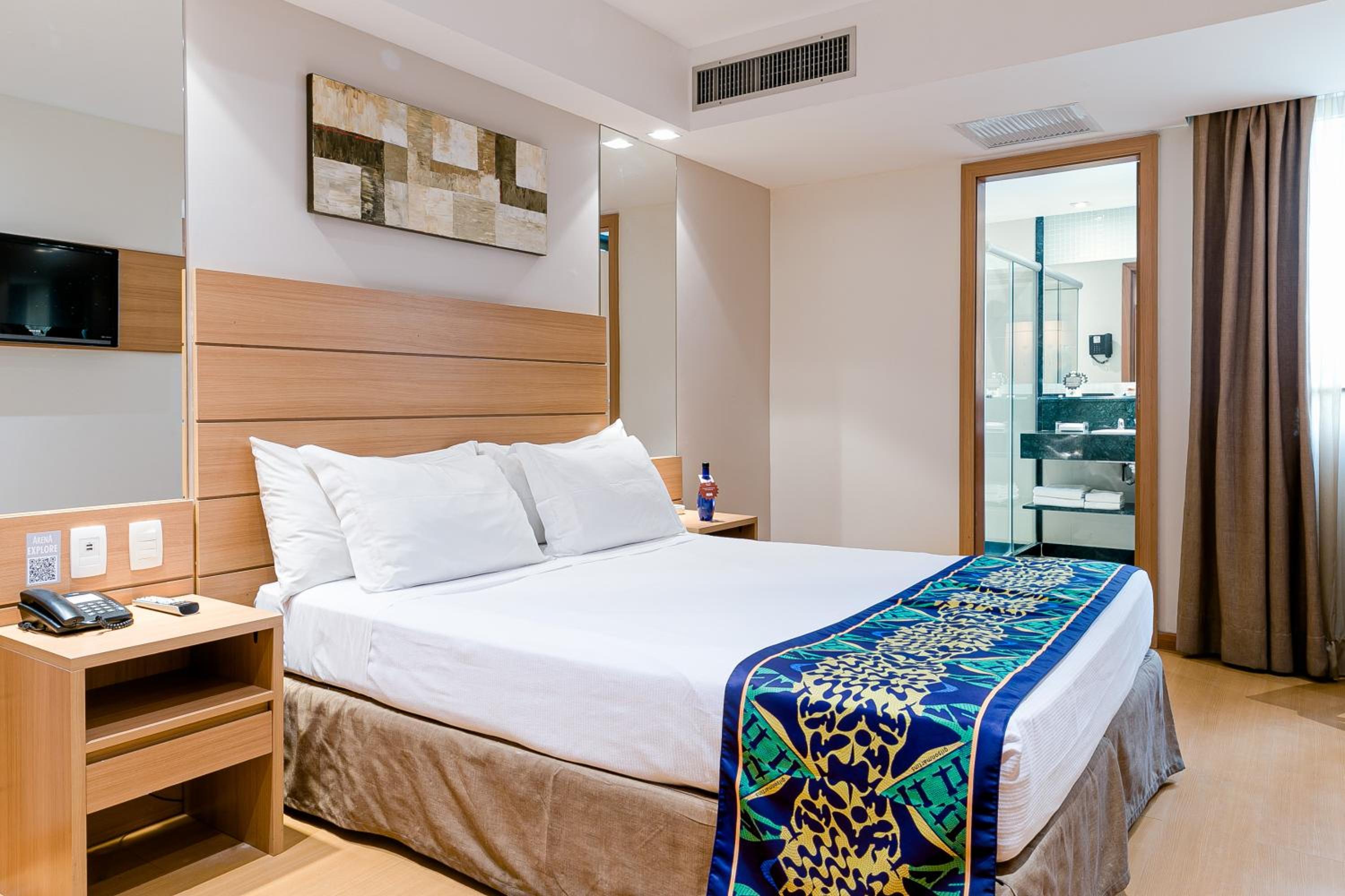 Standard Double Room thumbnail 6