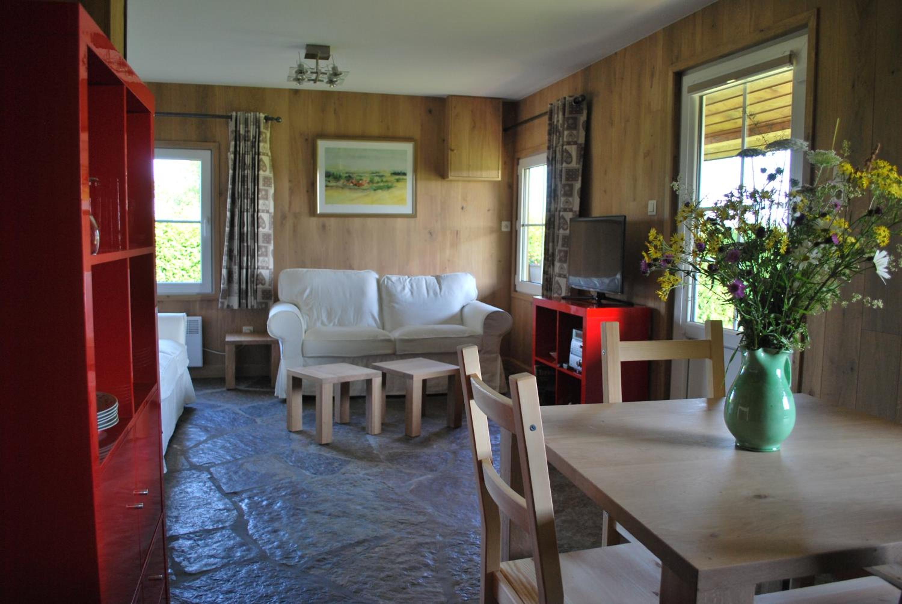 Two-Bedroom House (4 Adults) photo 1