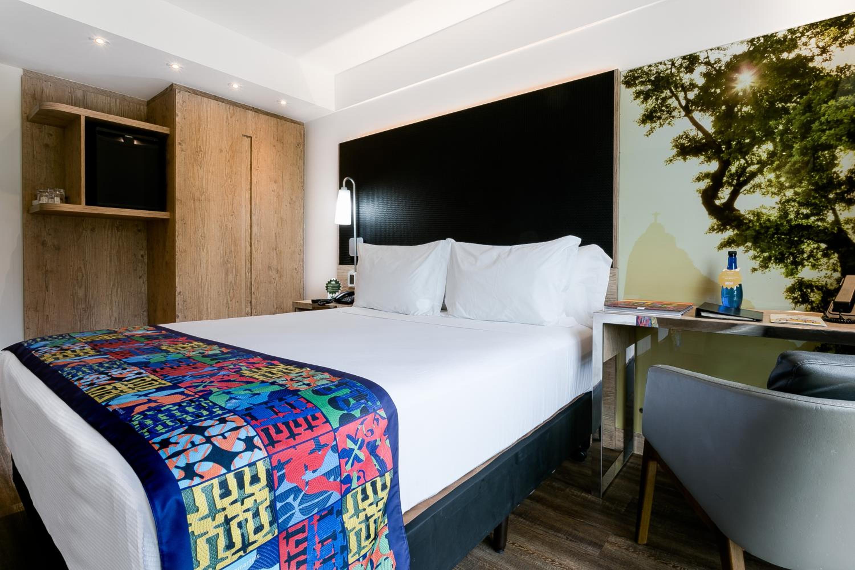 Superior Double Room thumbnail 6