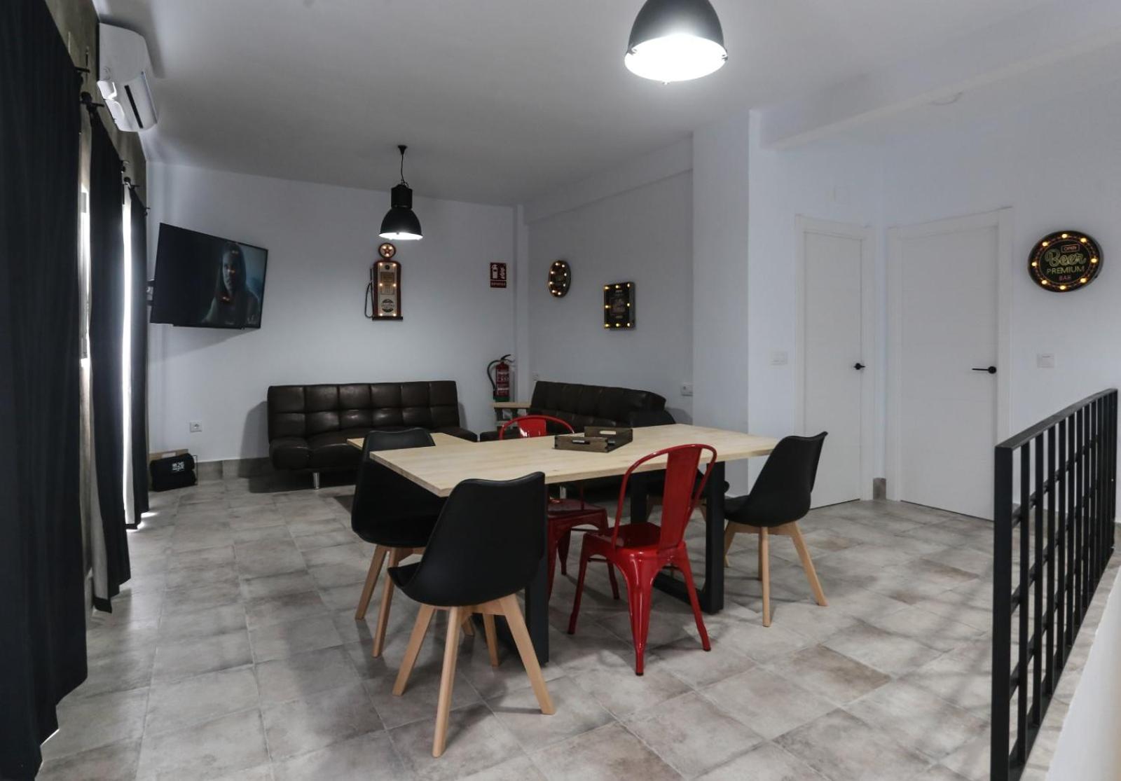 One-Bedroom Apartment - Photo 16