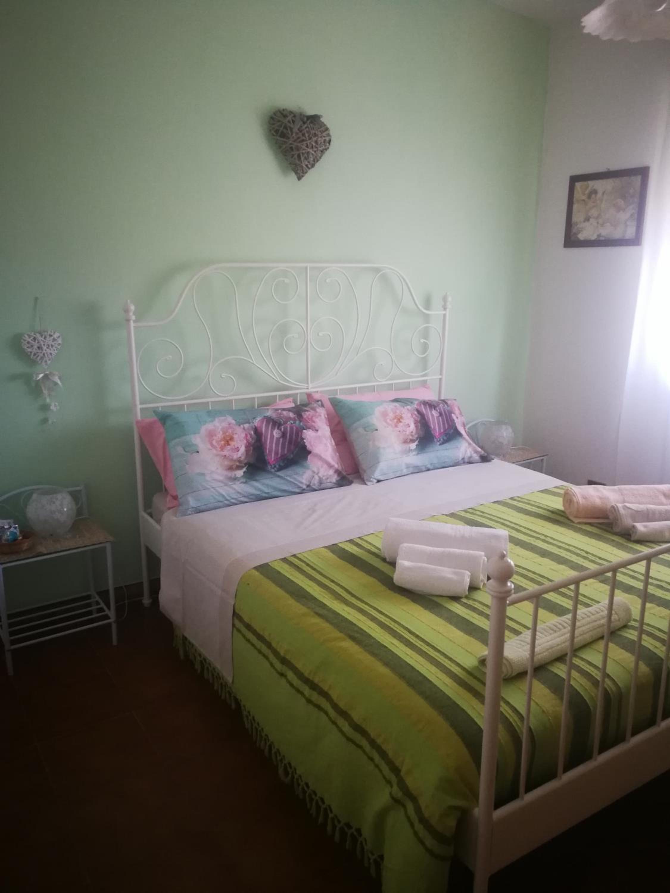 Double Room - Photo 7