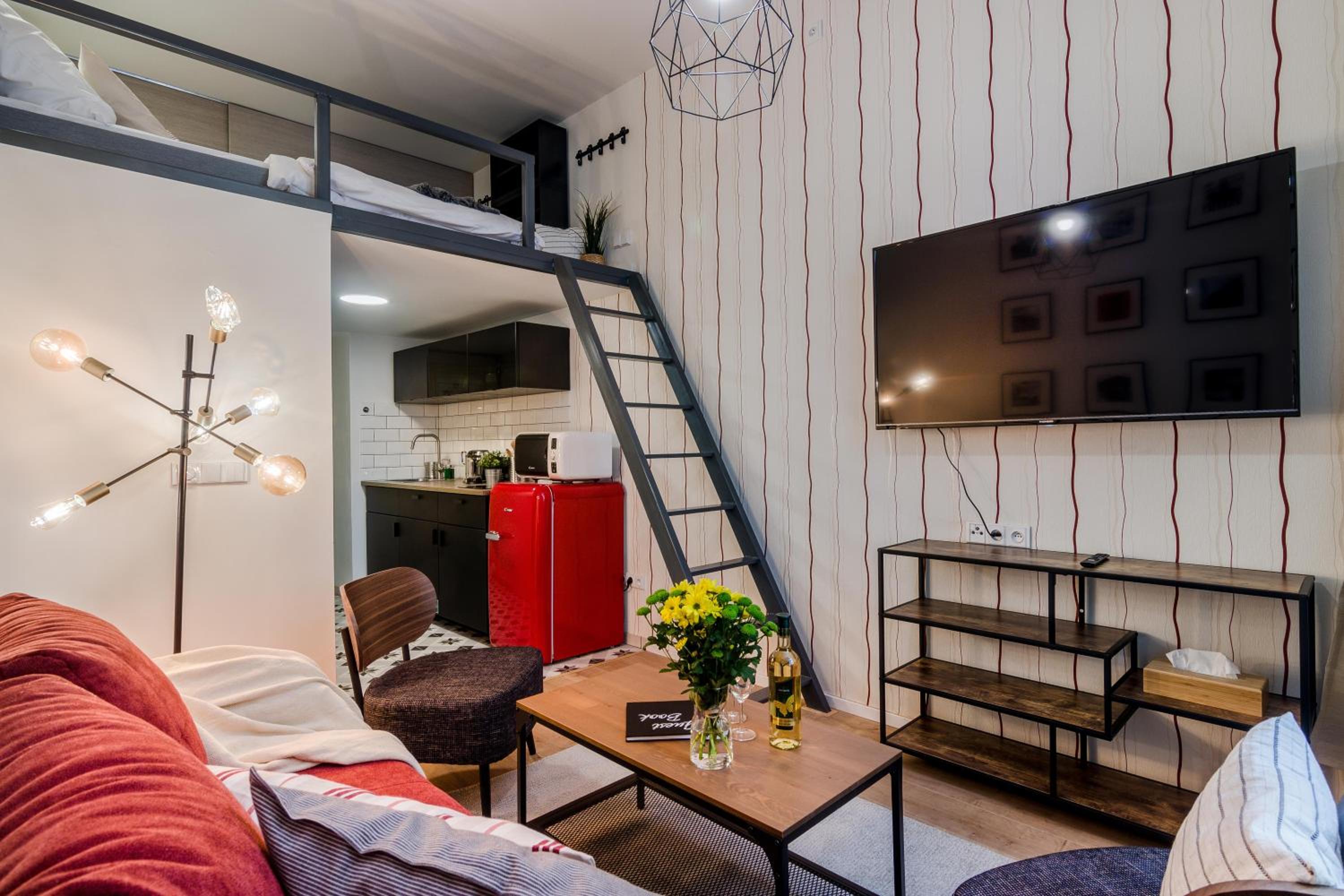Studio Apartment