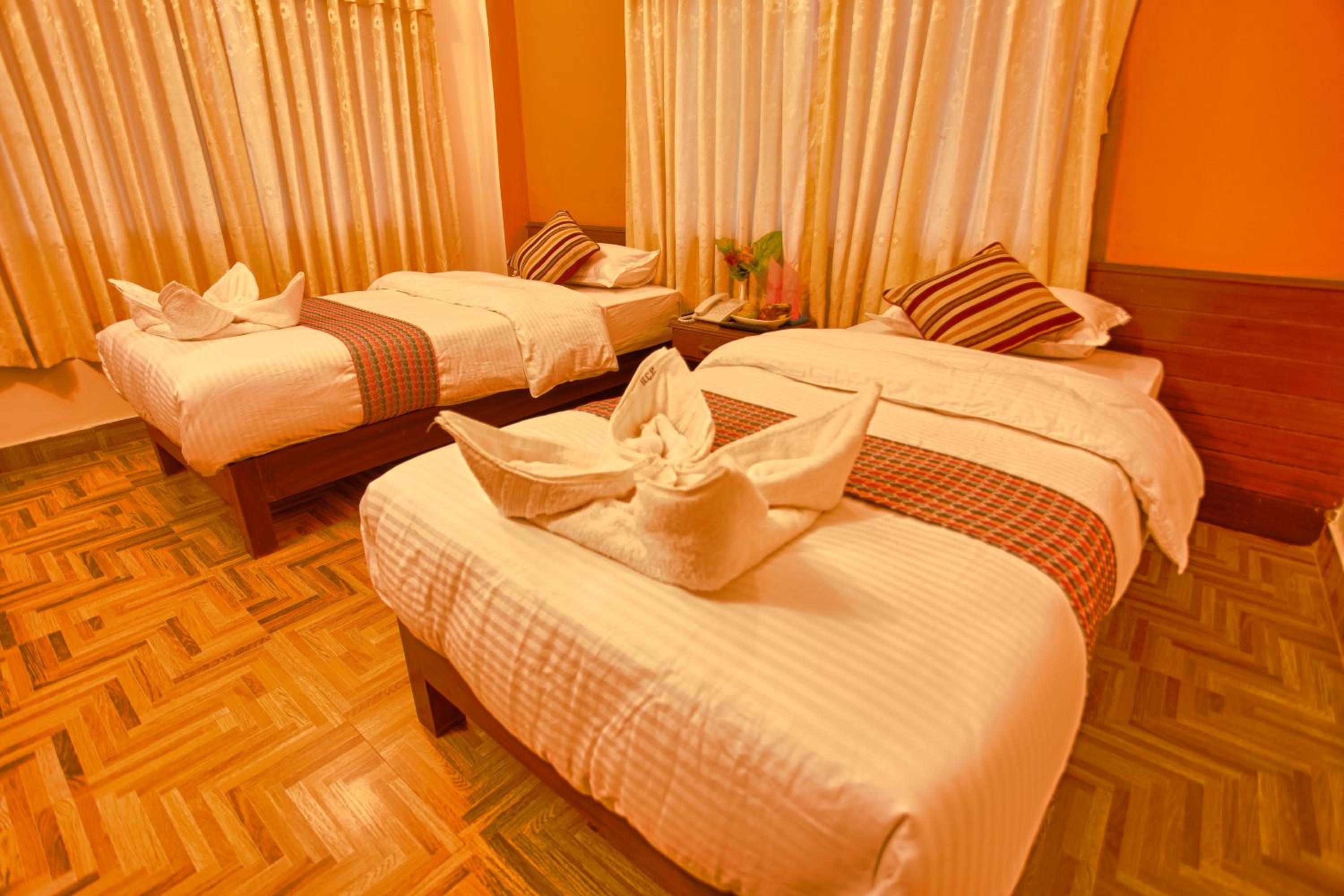 Deluxe Twin Room - Photo 2