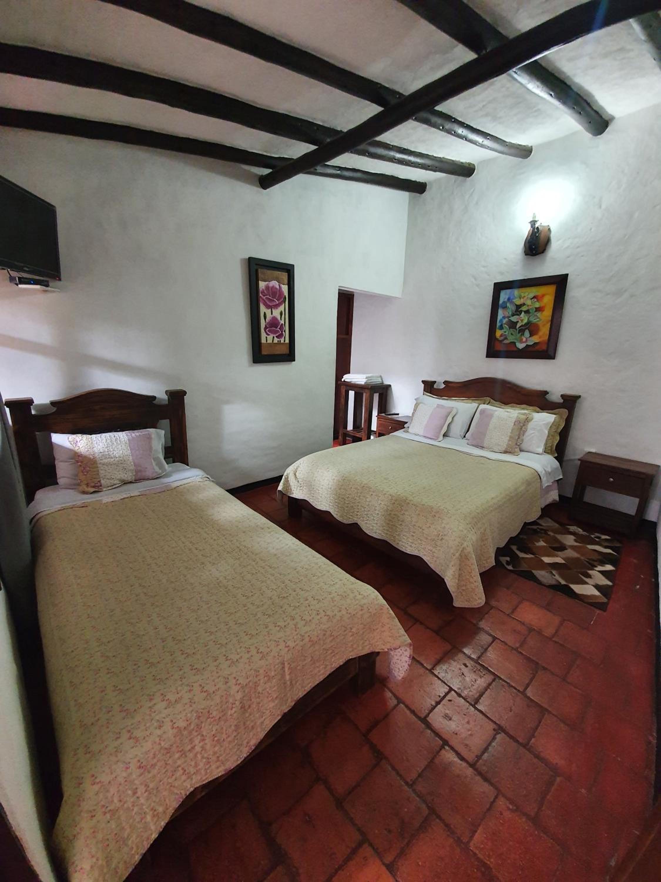 Basic Triple Room photo 1