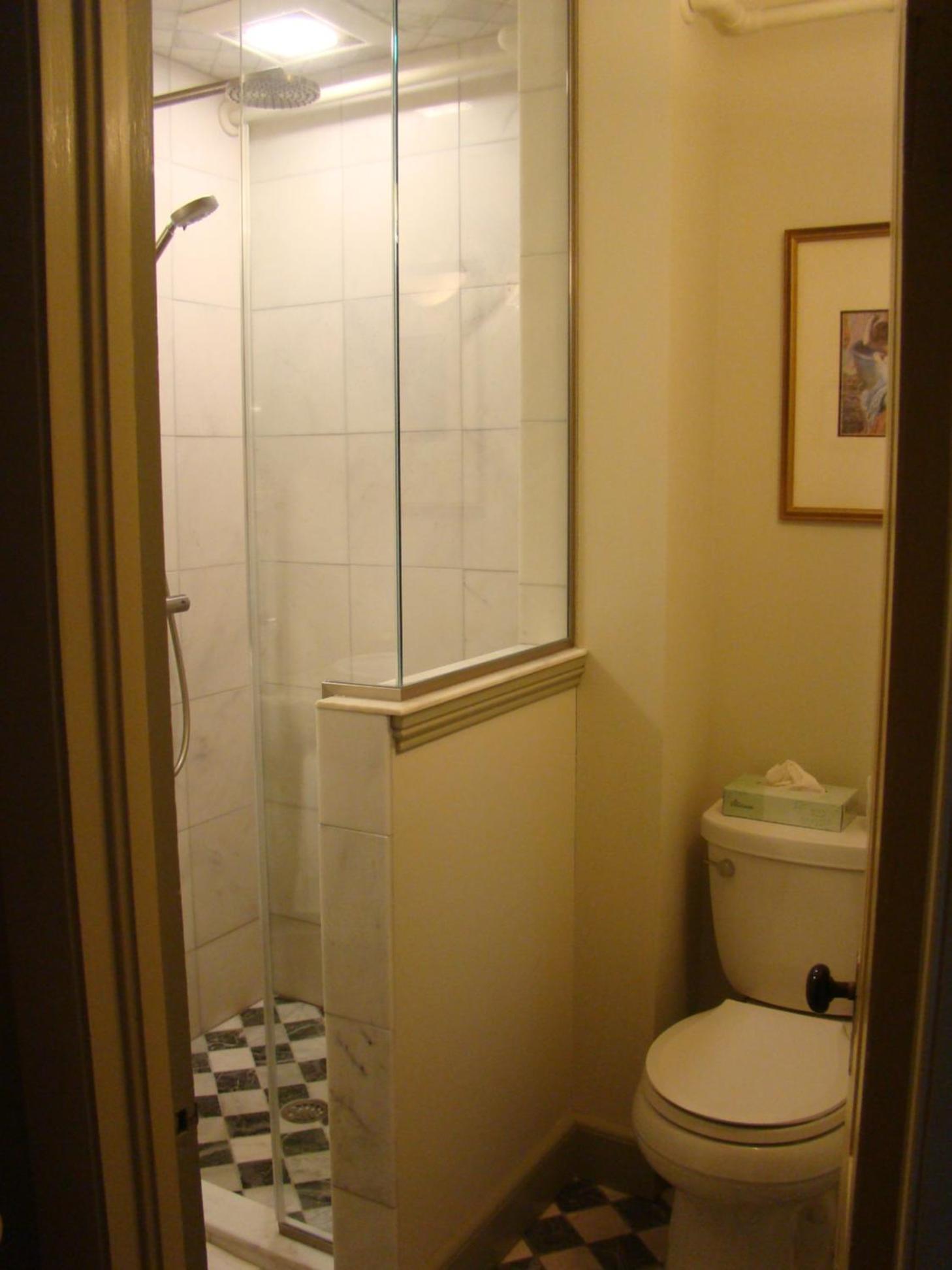 Standard King Room photo 3