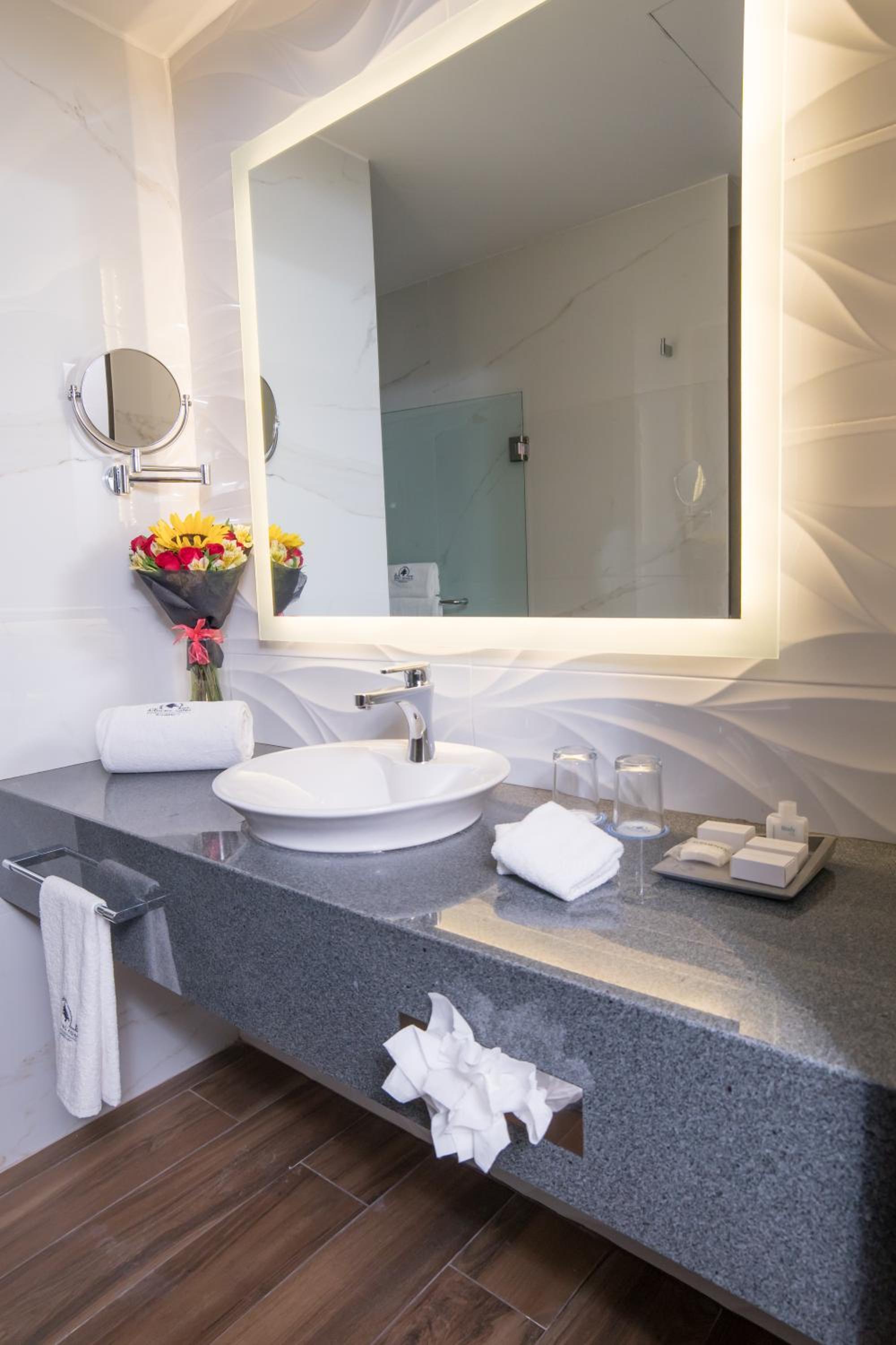 Double Room - Photo 8