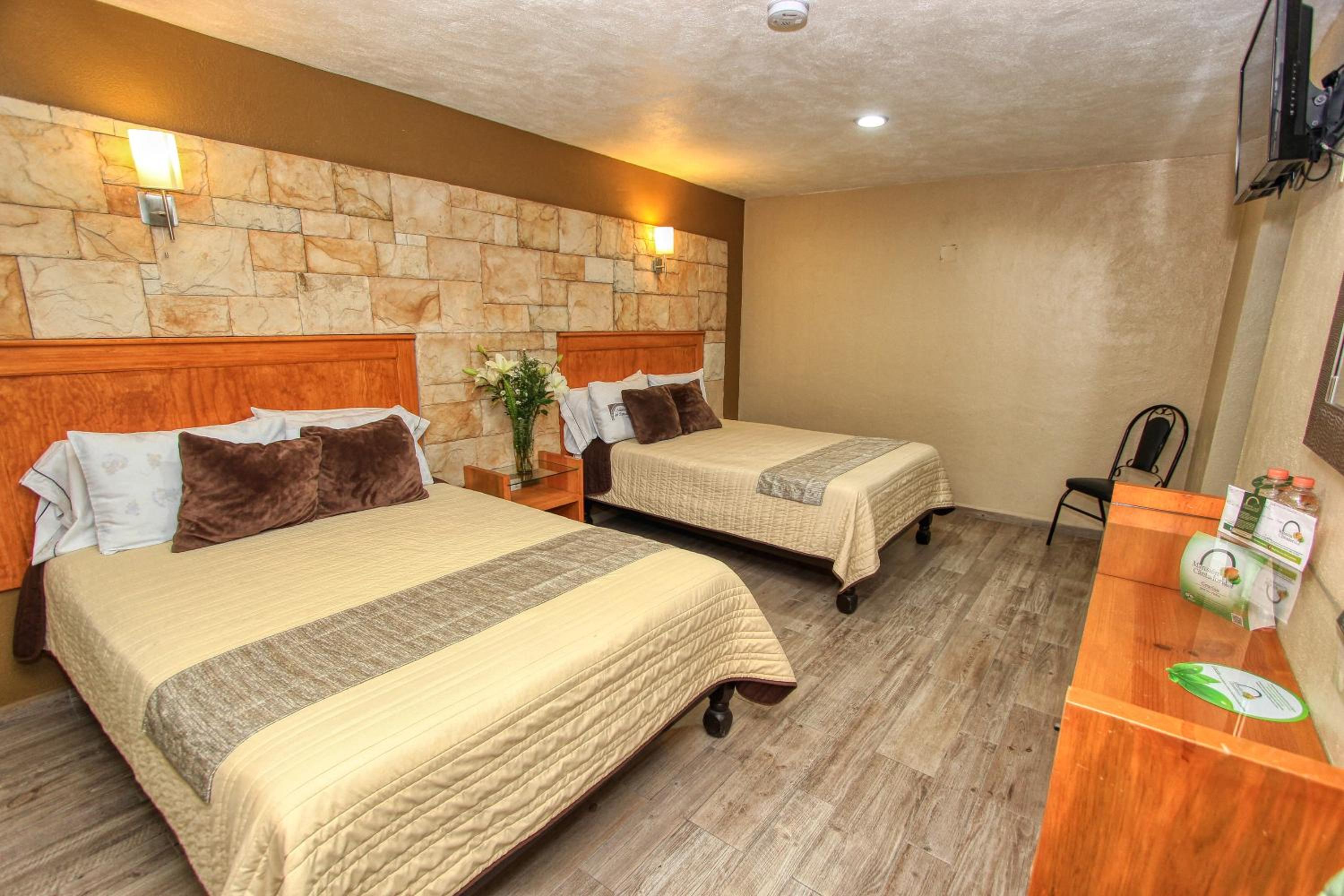 Double Room with Two Double Beds photo 2