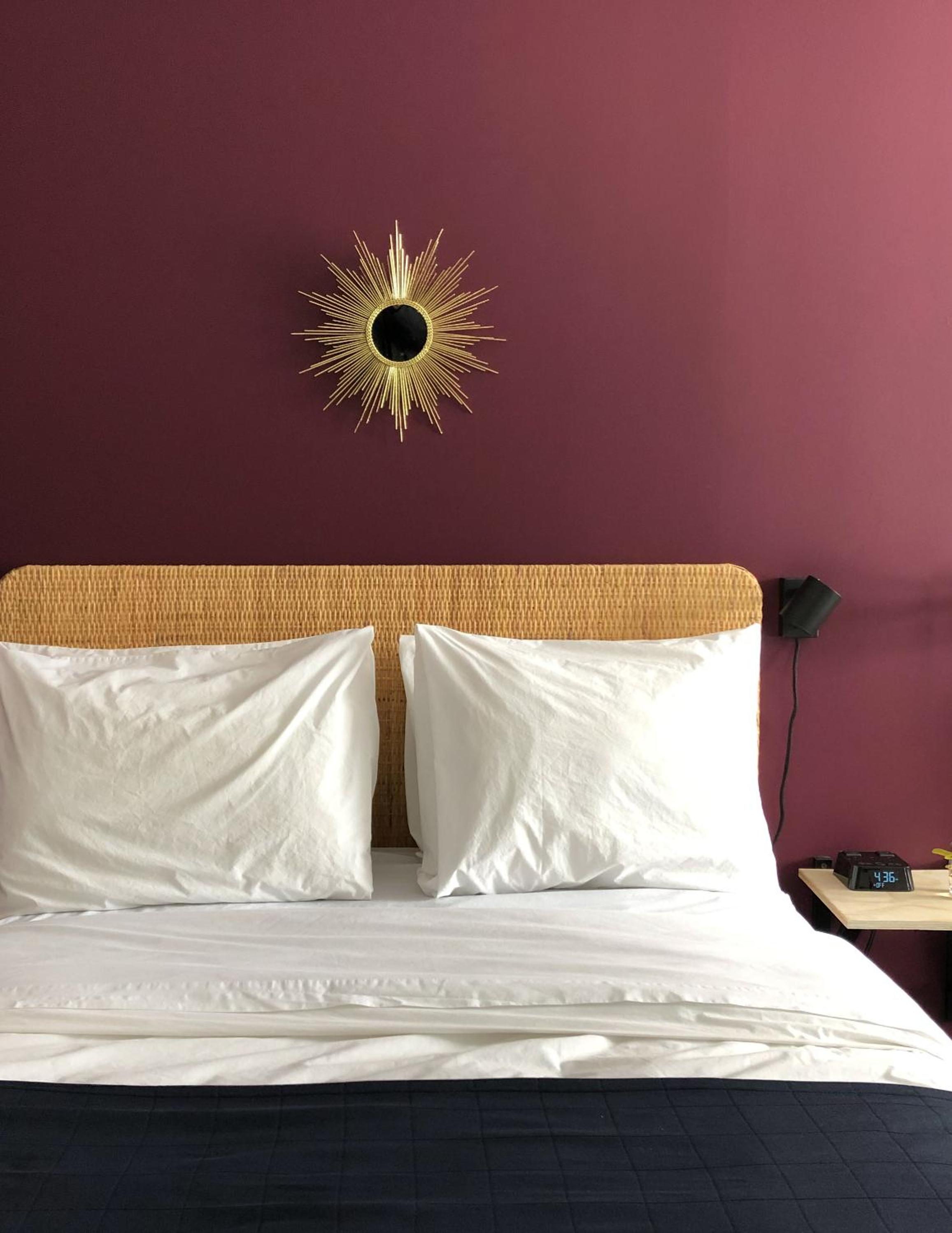 Standard Queen Room photo 2
