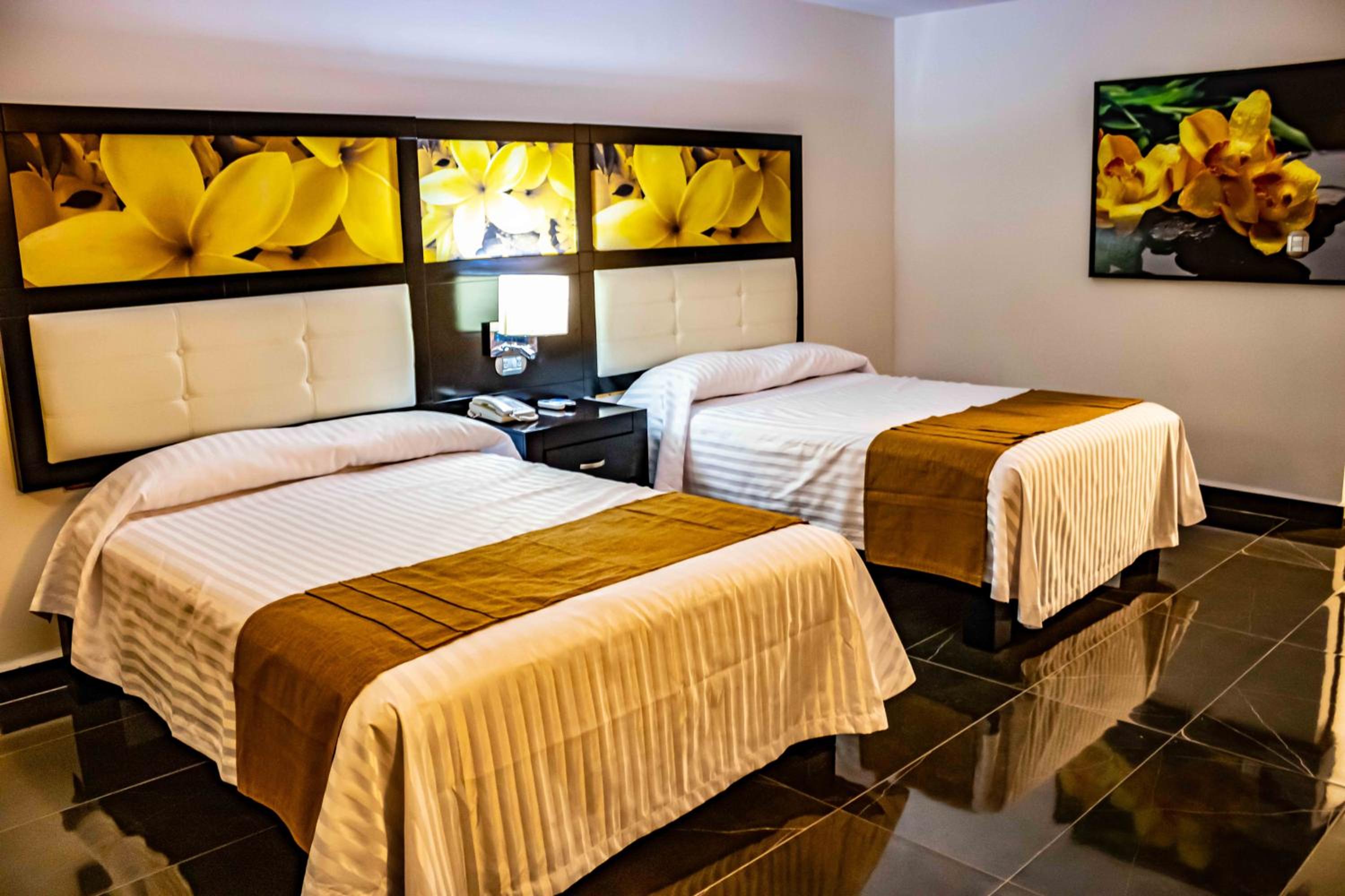 Deluxe Double Room - Photo 8