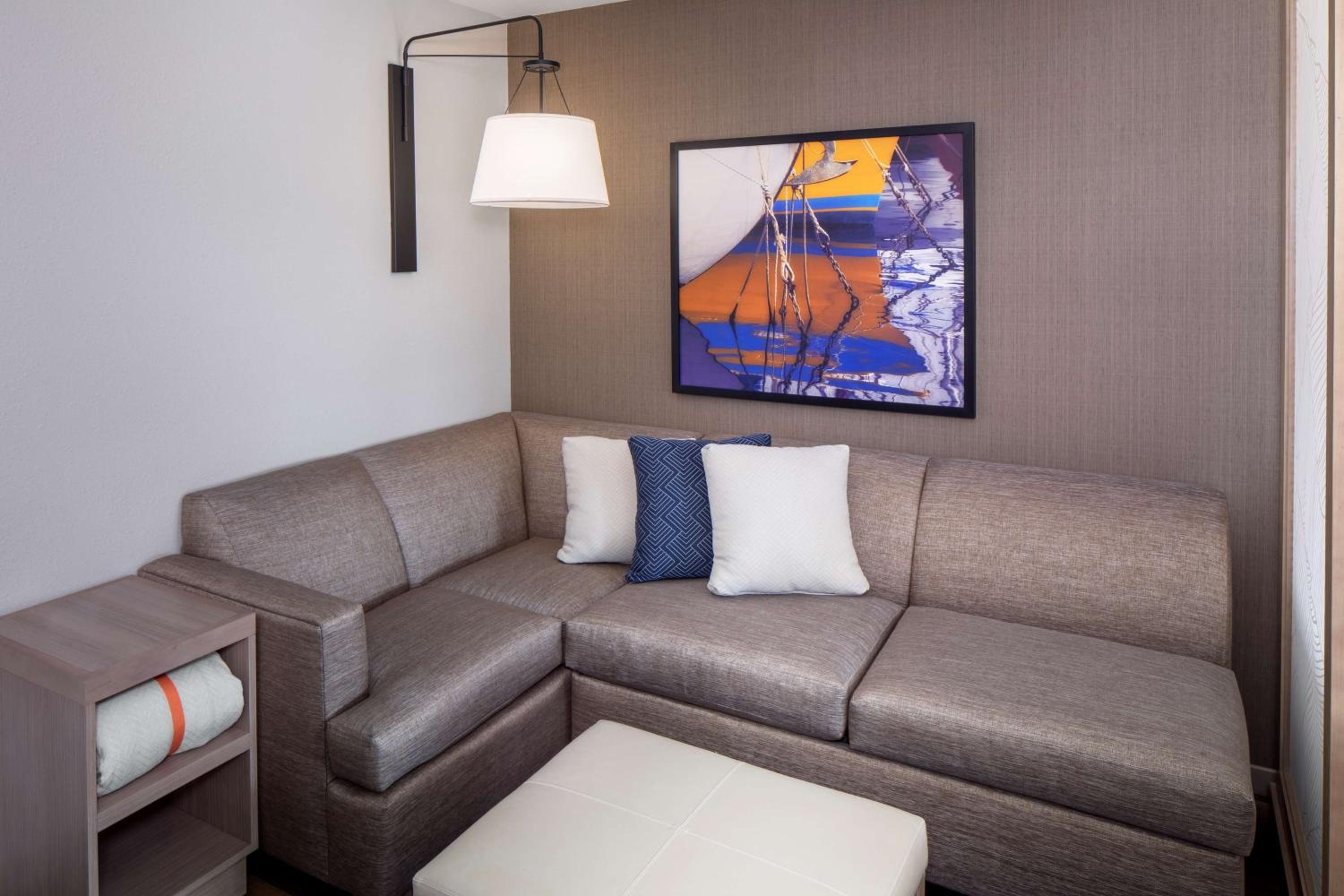 Corner King Room with Sofa Bed