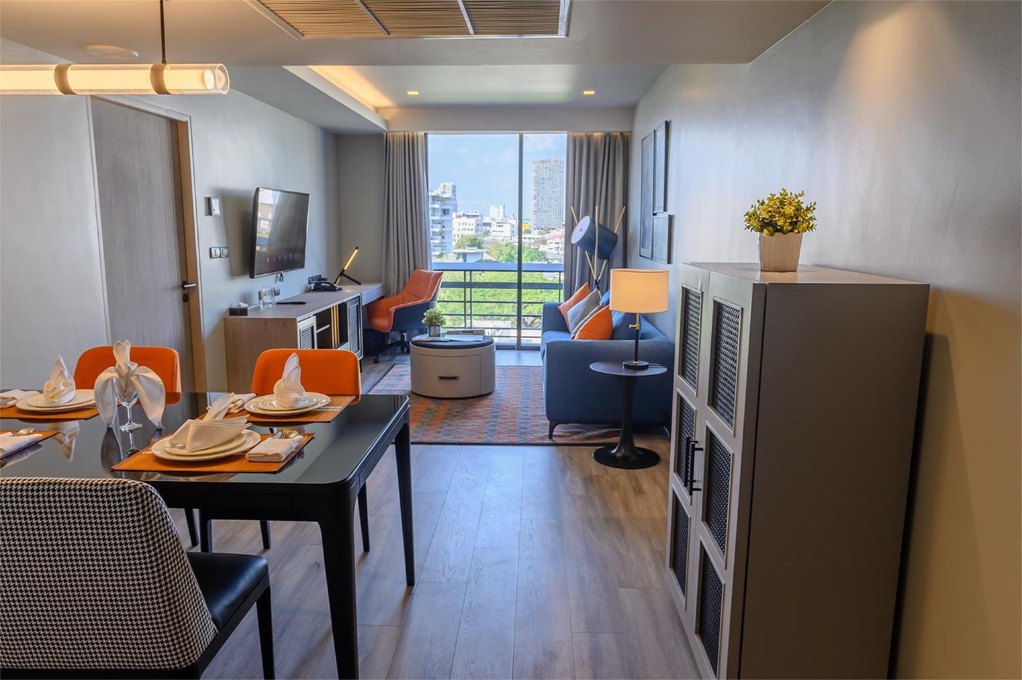One Bedroom Premier photo 2