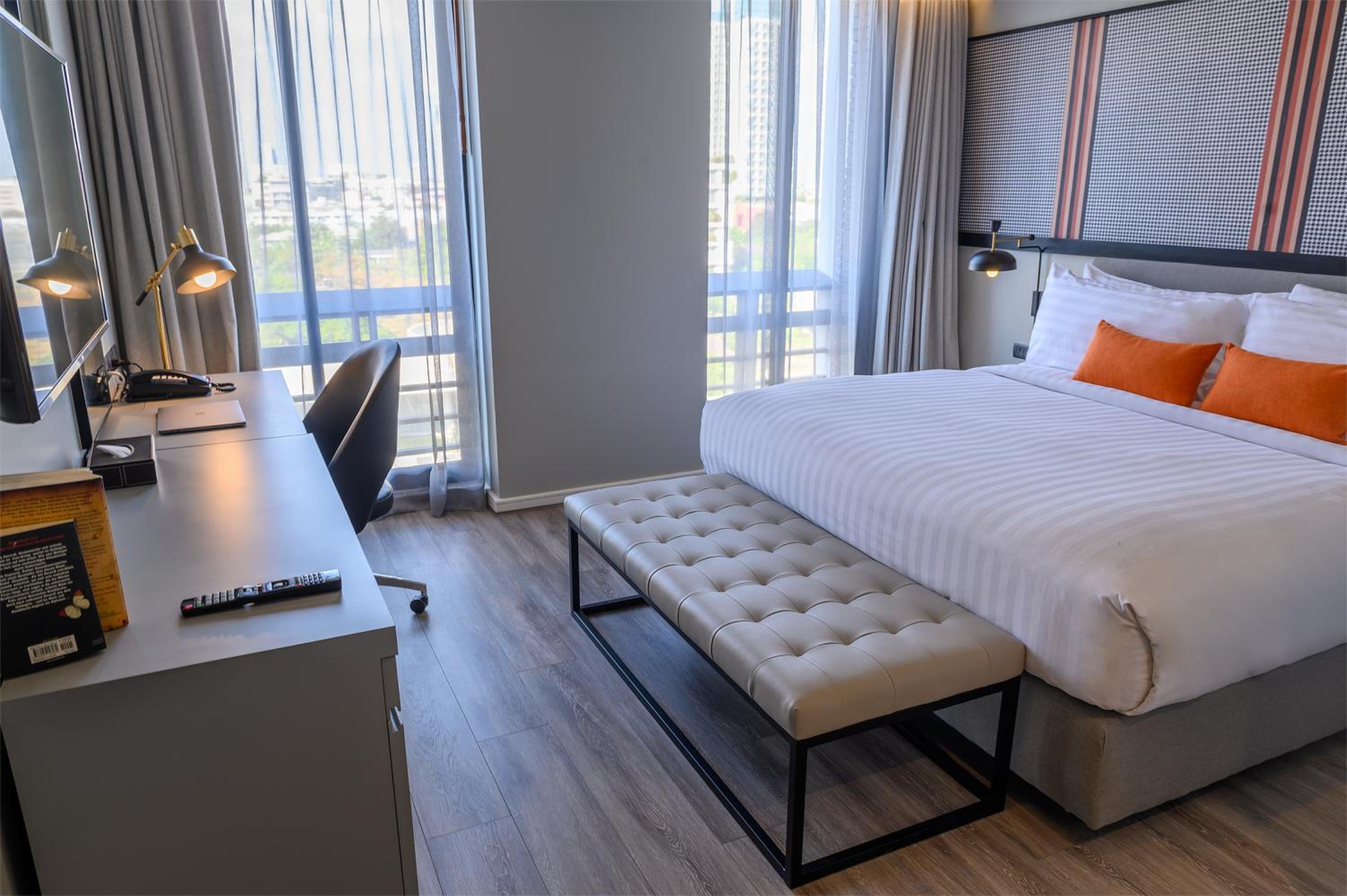 One Bedroom Premier photo 1