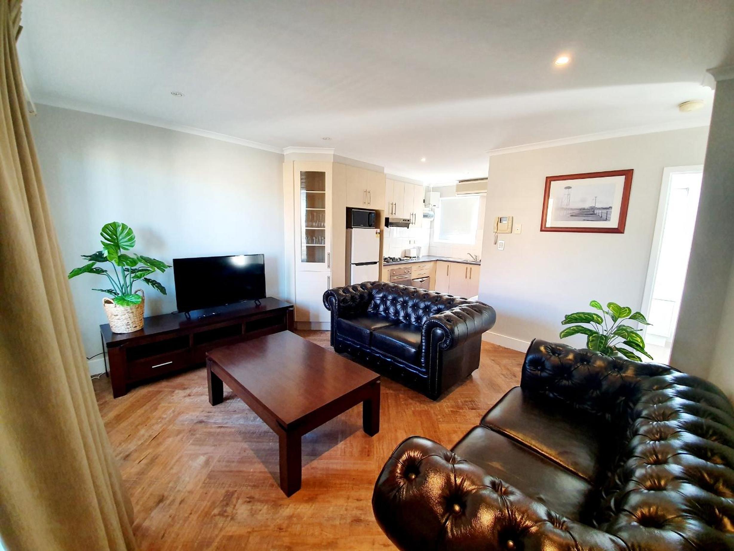 Two-Bedroom Apartment - Lady Gowrie photo 3