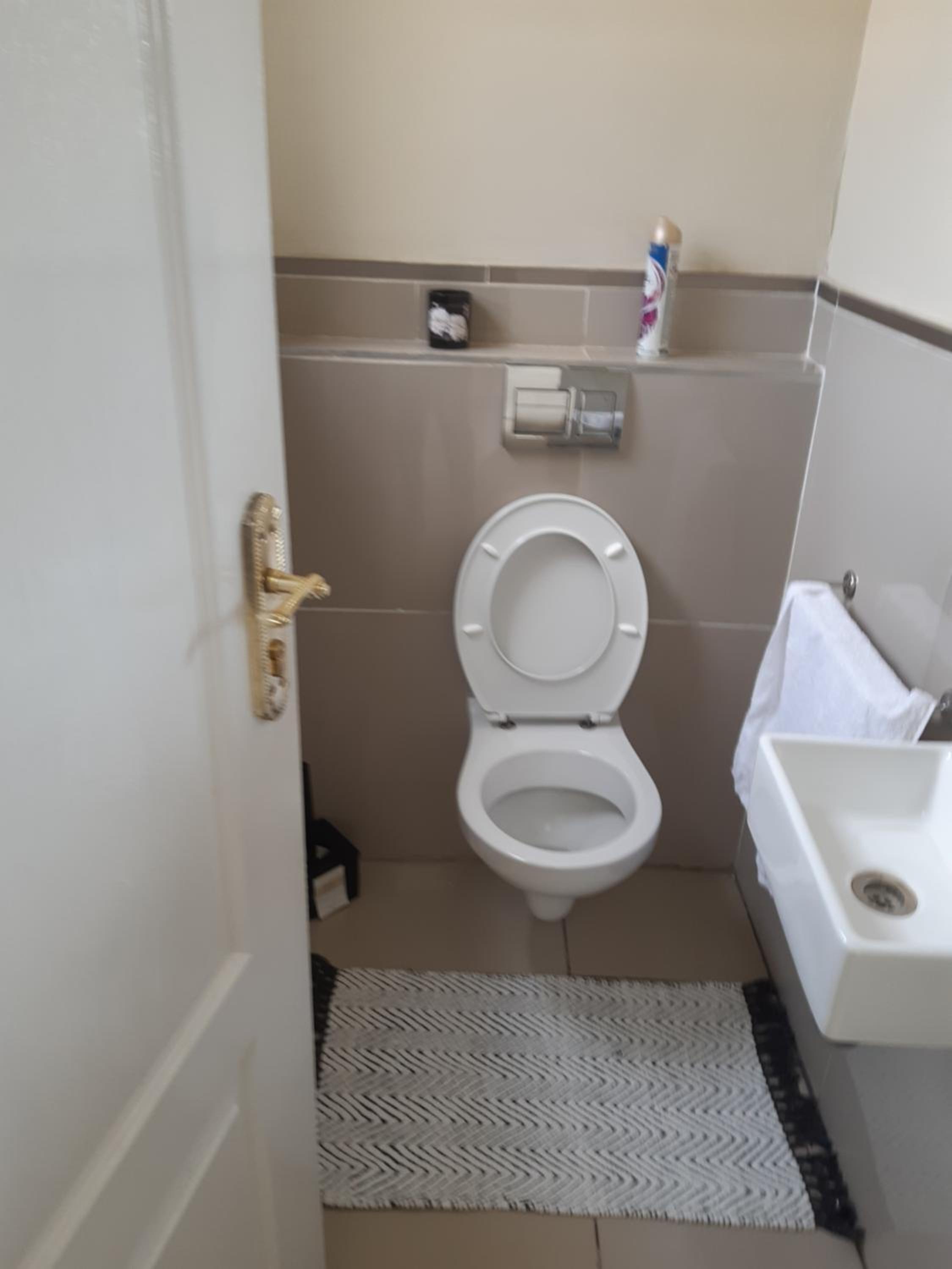 Three-Bedroom House - Photo 12
