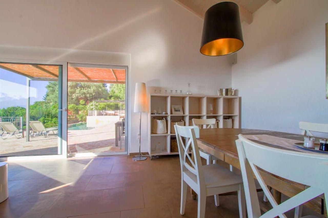 Three-Bedroom Villa photo 3