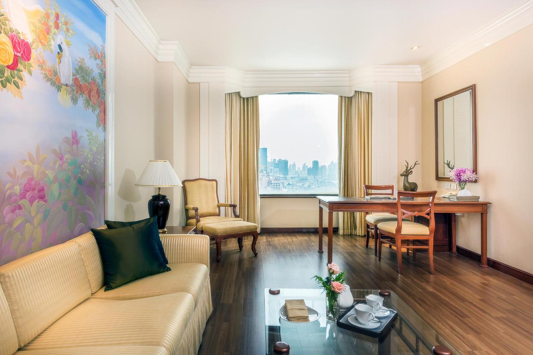 Executive Suite