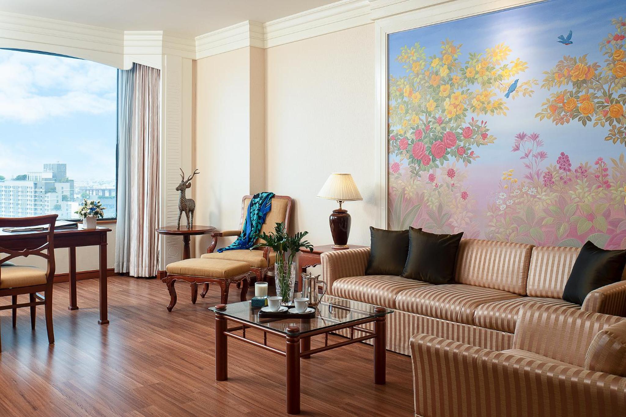 Executive Suite