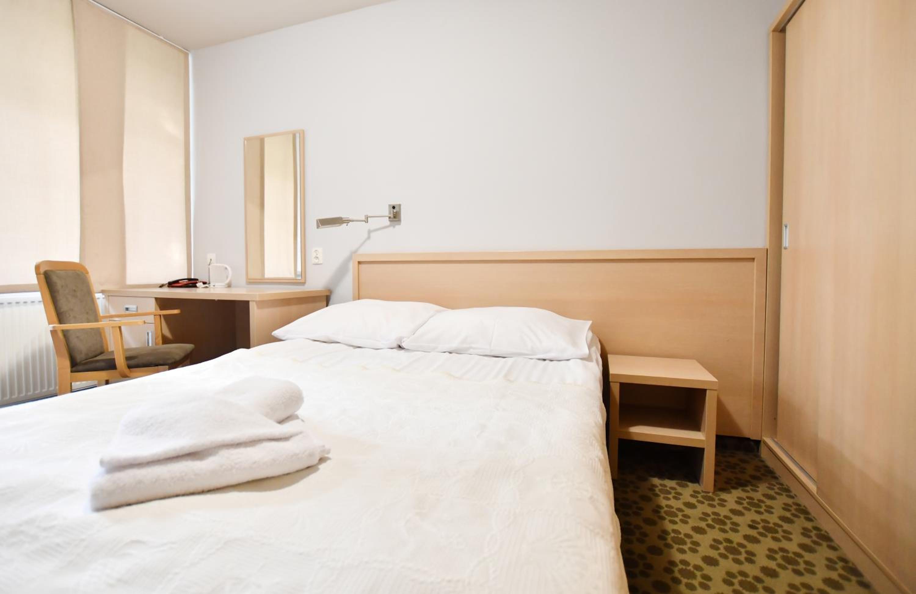 Single Room photo 2