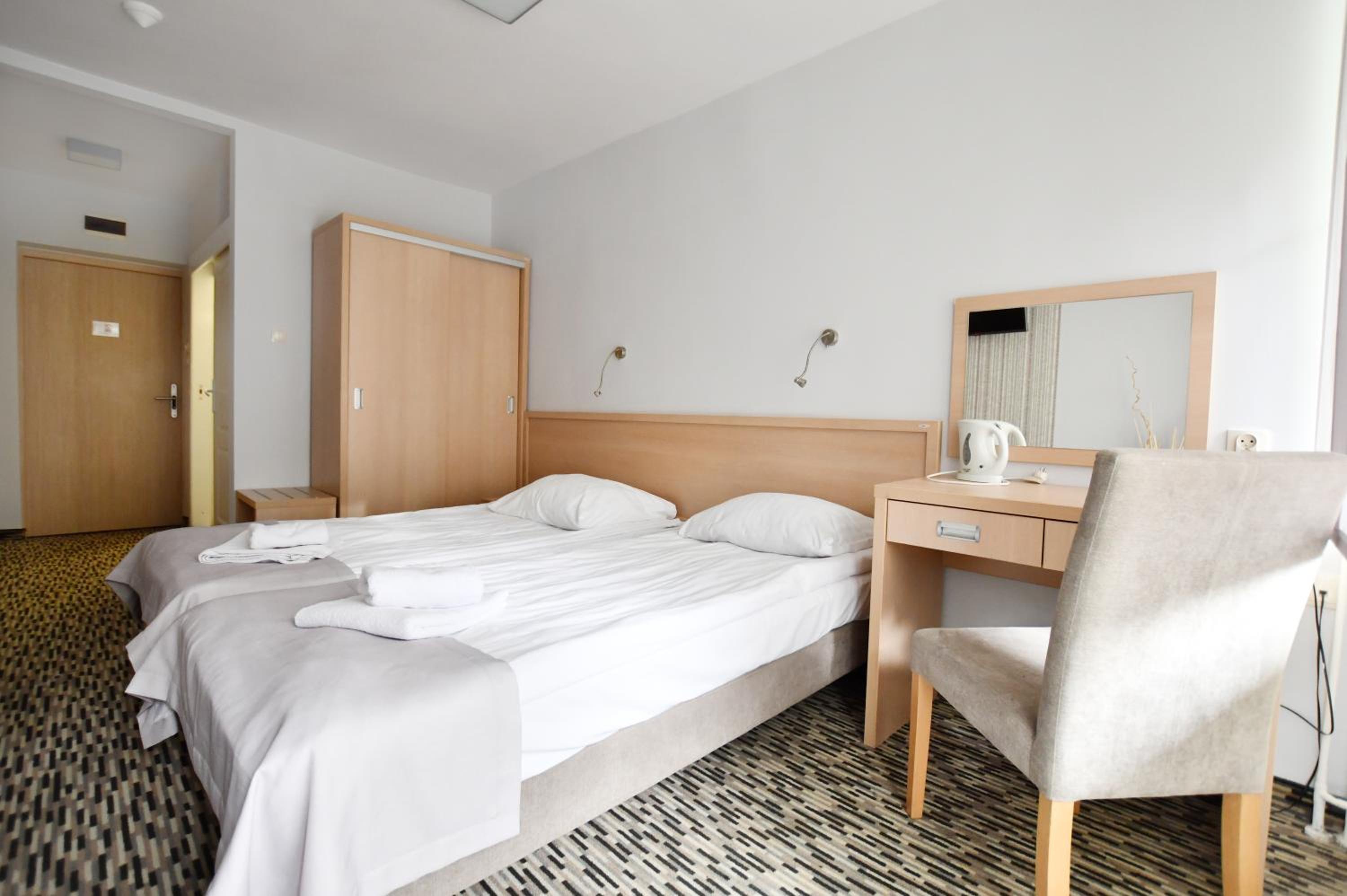 Double or Twin Room - Photo 2