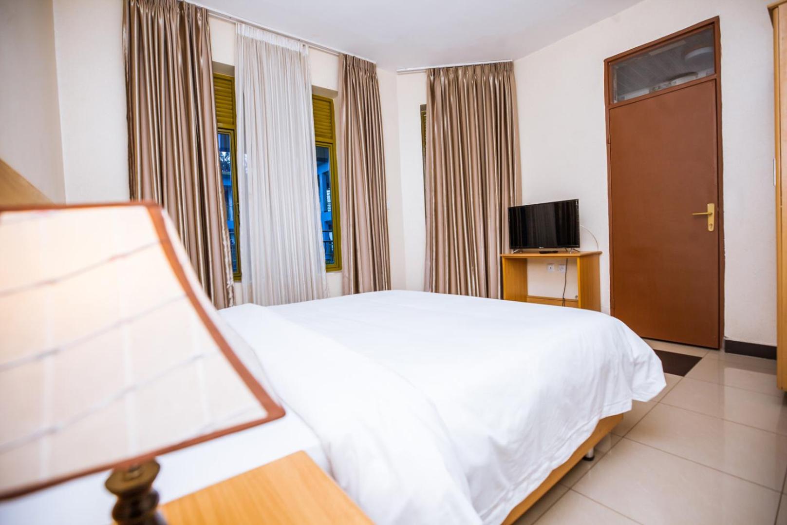 Double Room With Balcony photo 2