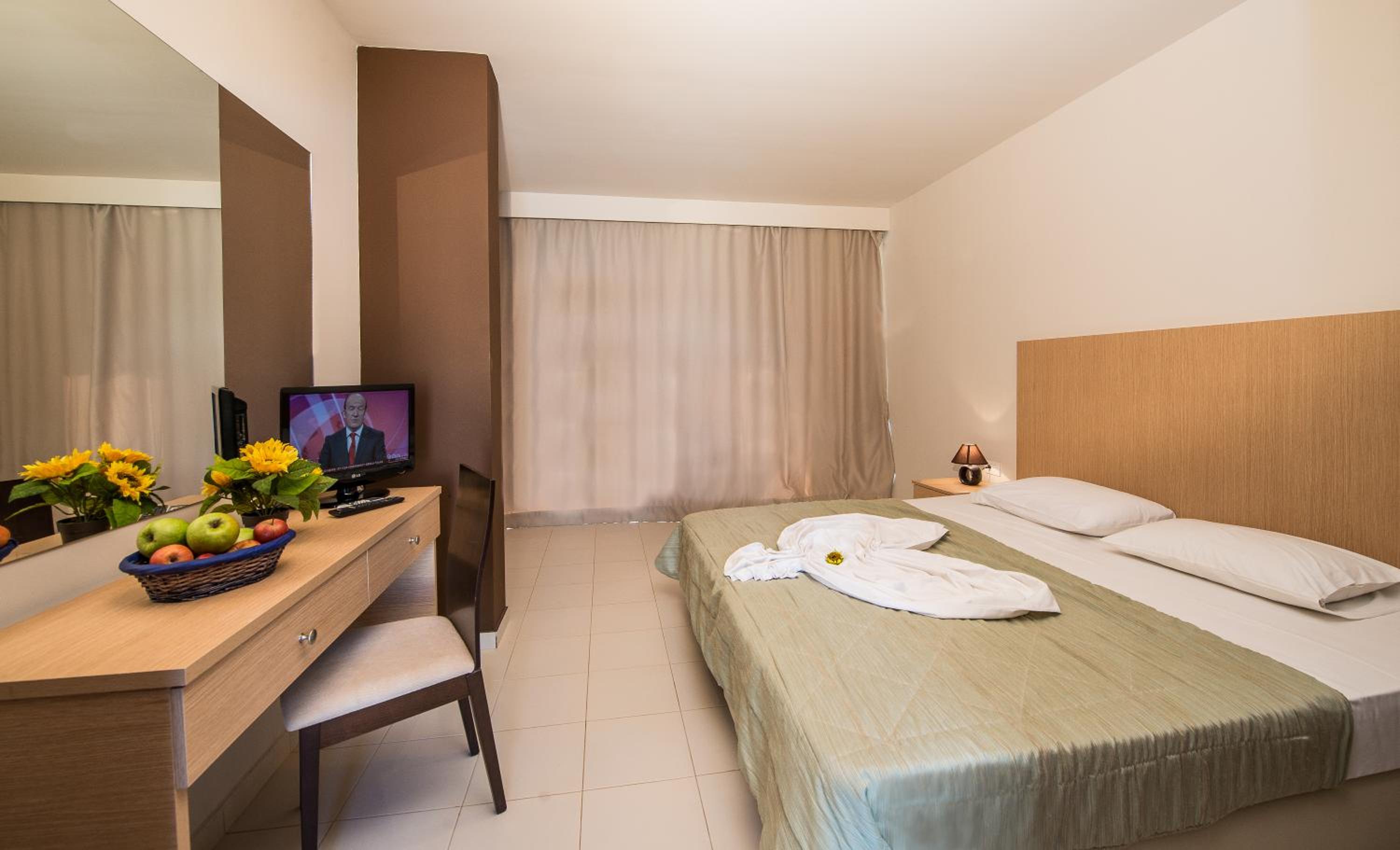 Superior Double or Twin Room - Photo 3