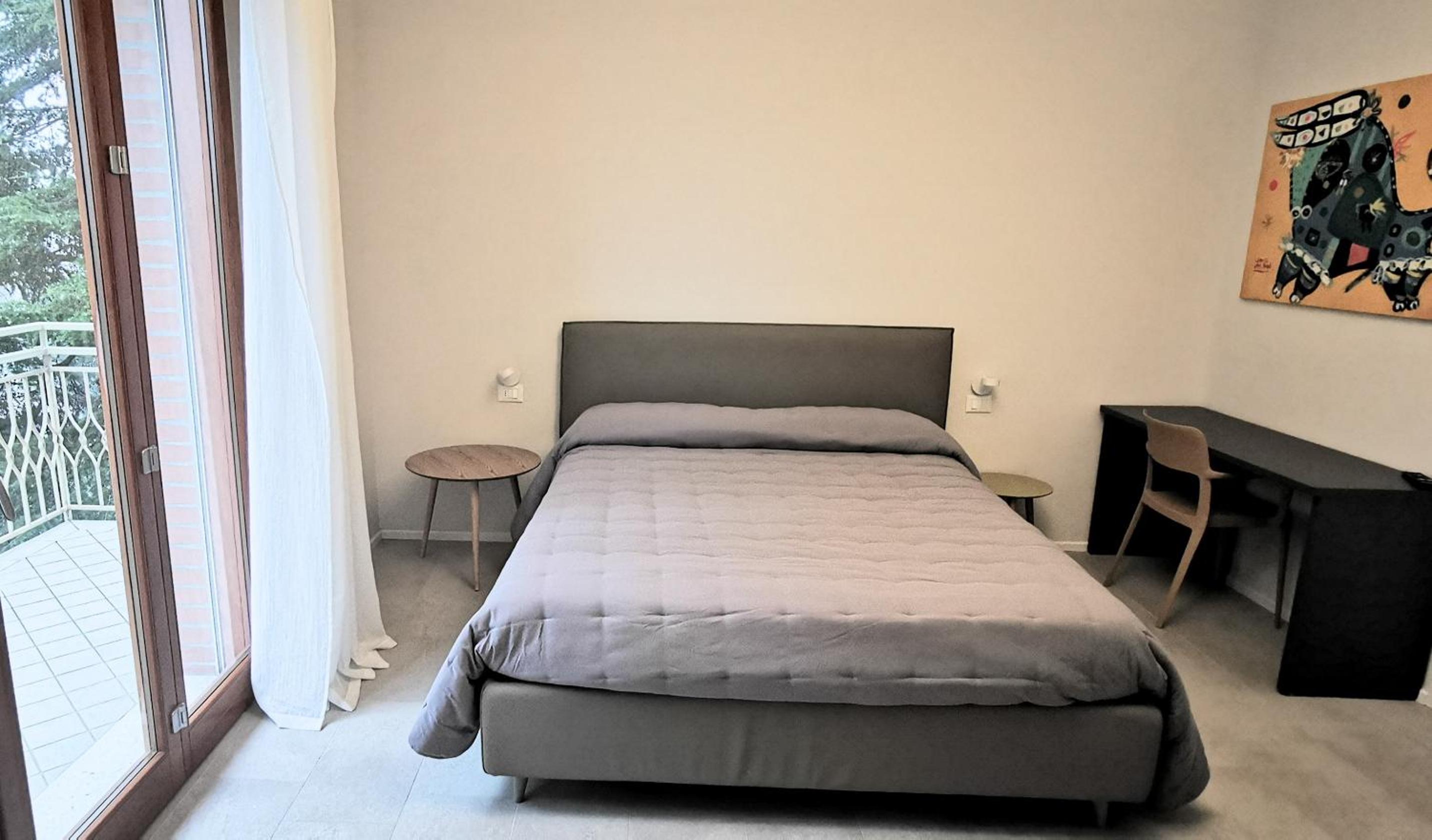 Double Room with Balcony - Photo 5