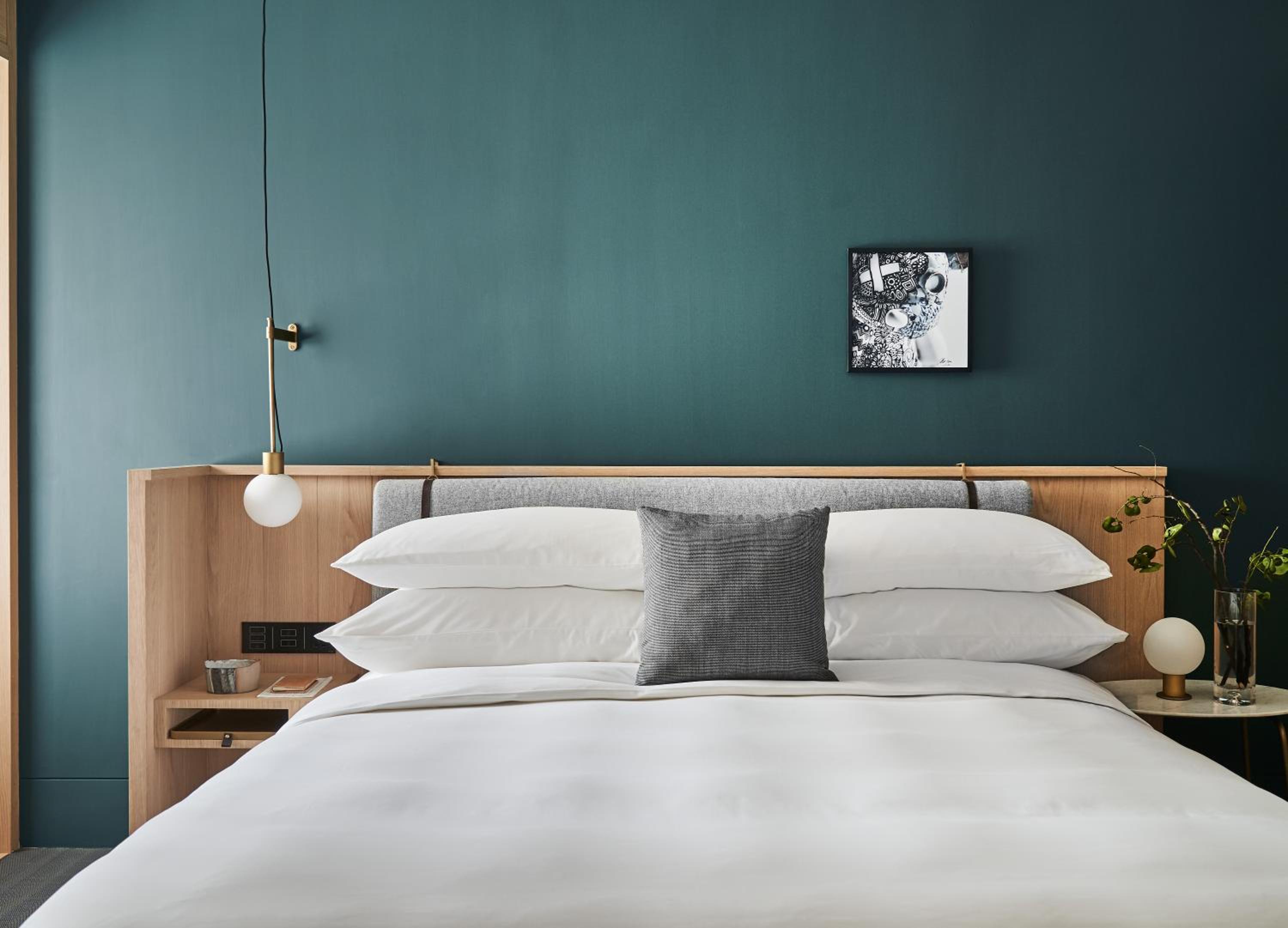 Essential Room - Bed Type Not Guaranteed photo 1