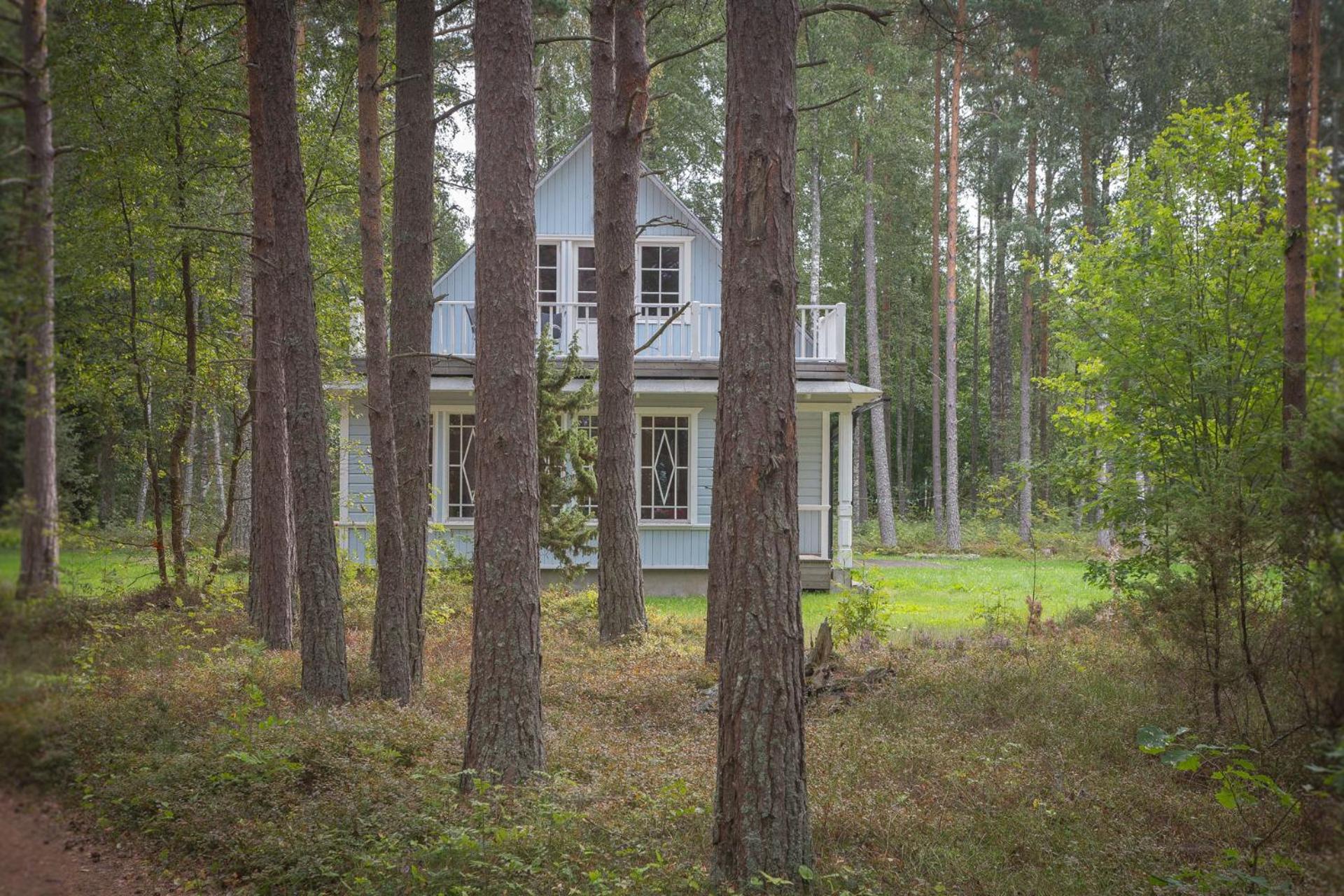 Two-Bedroom House photo 1