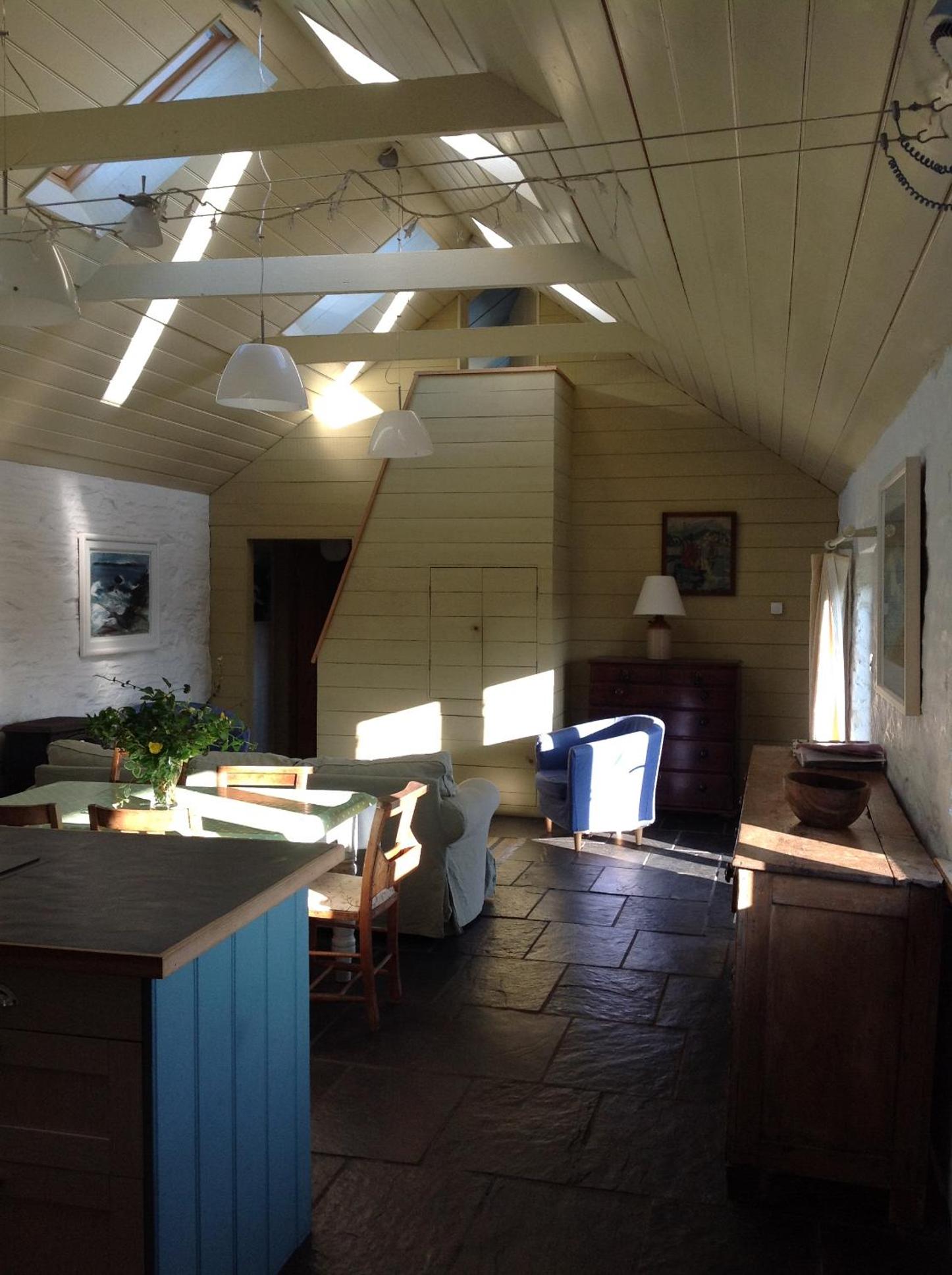 Three-Bedroom House photo 2