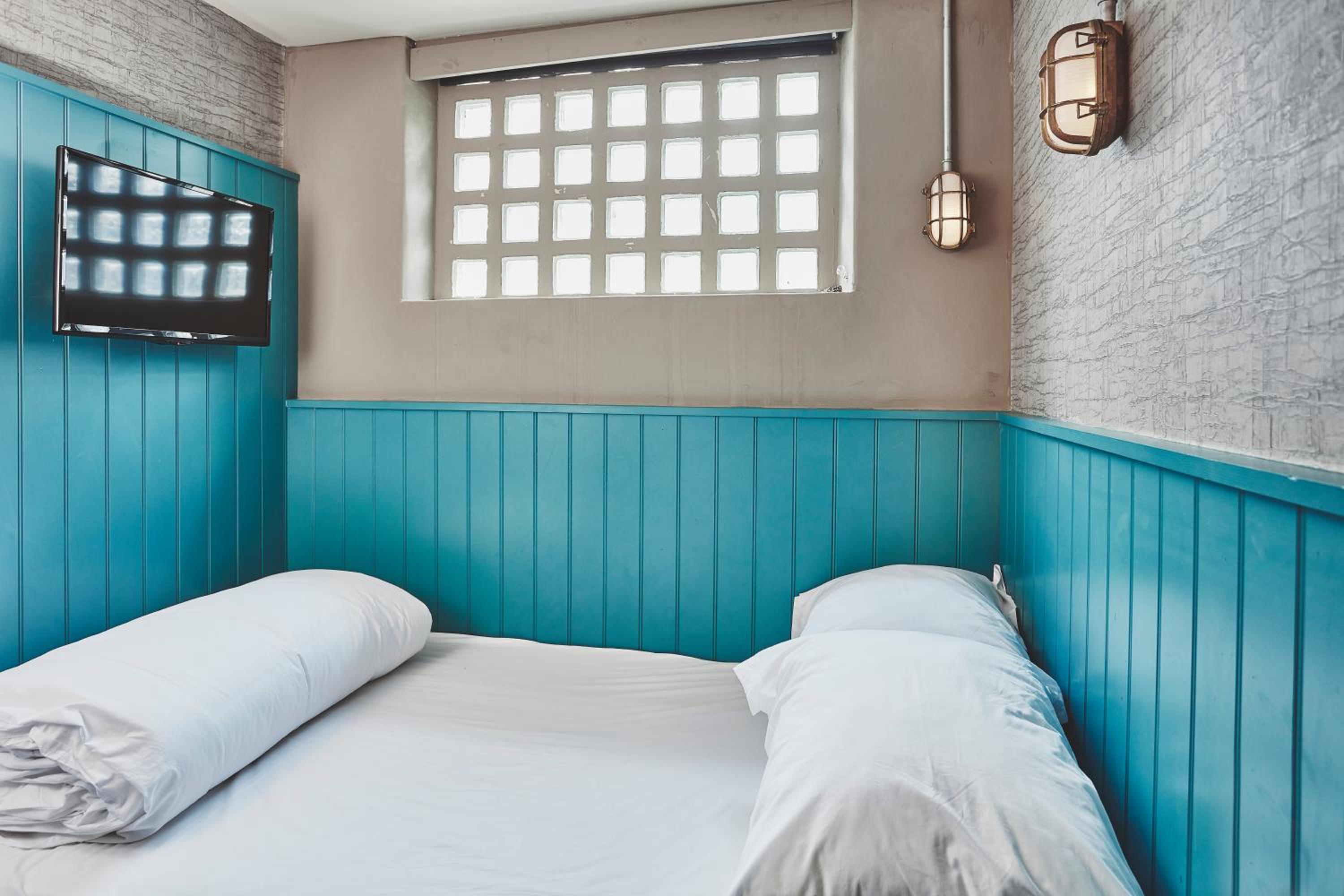 Double Room with Private External Bathroom photo 1