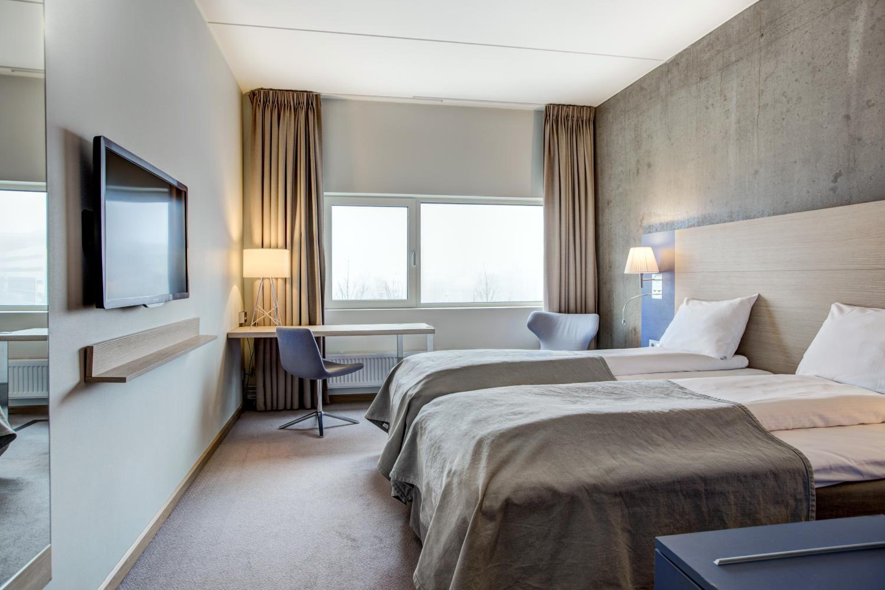 Standard Twin Room - Photo 3