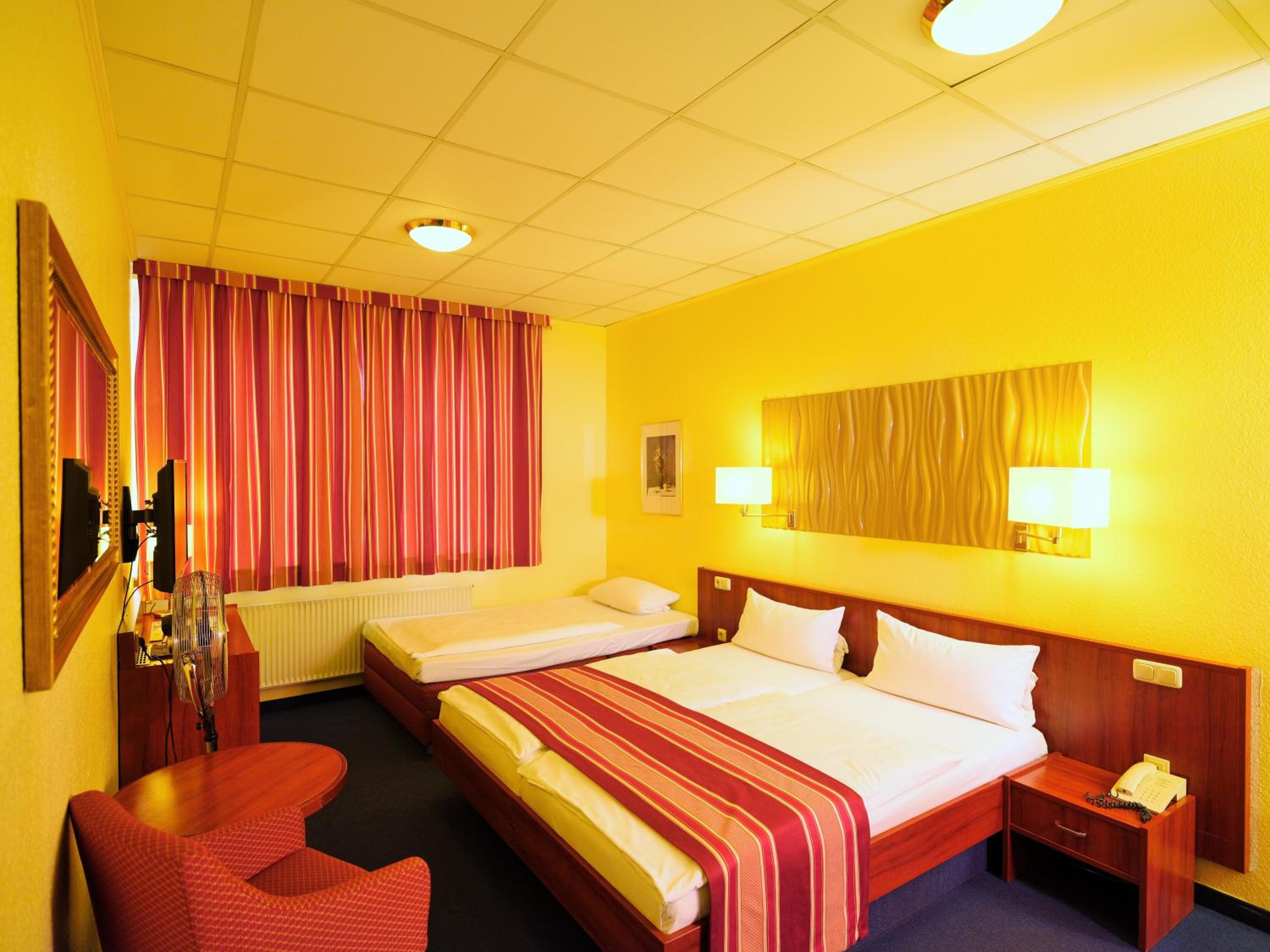 Triple Room - Photo 9