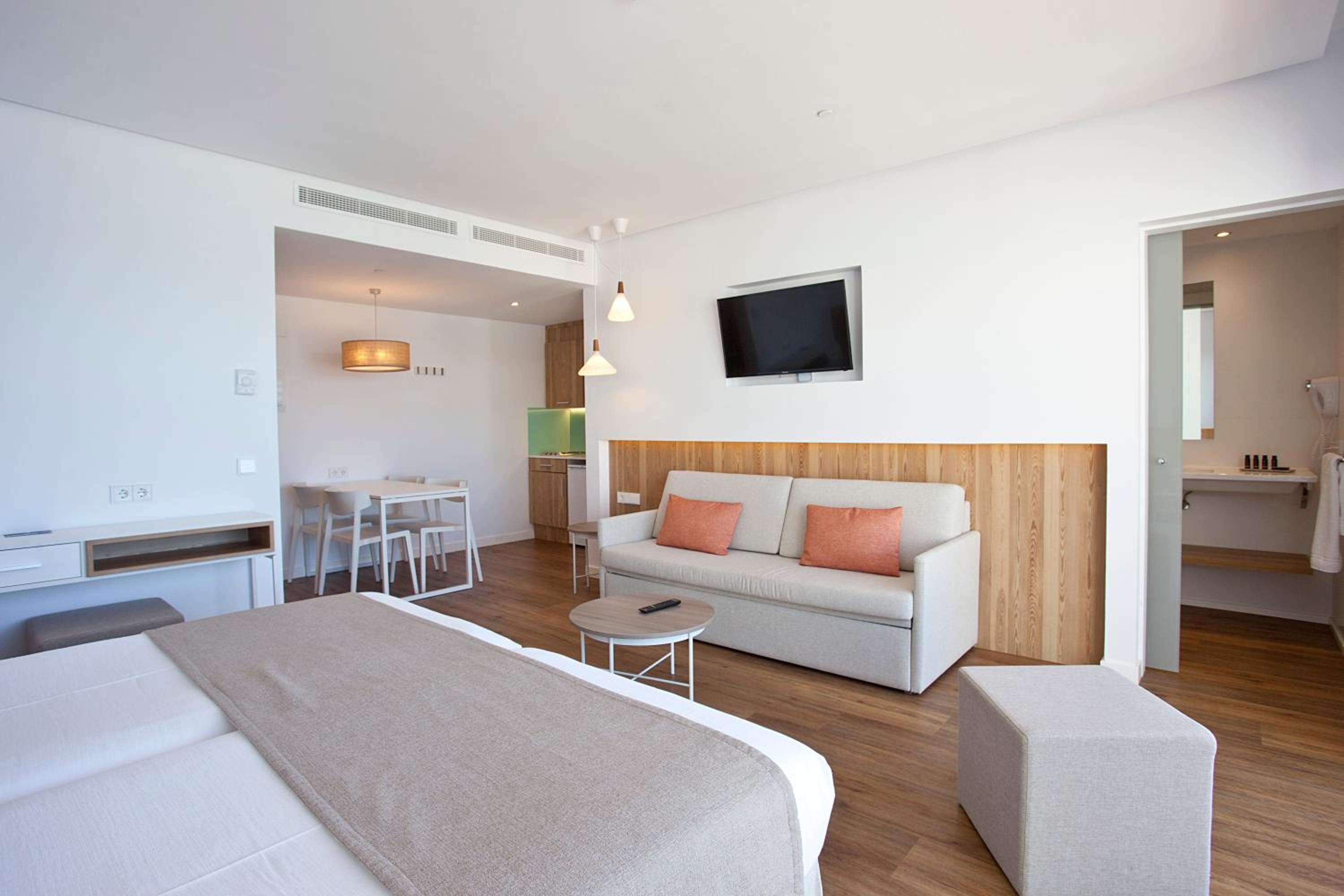 Premium Studio with Sea View photo 2
